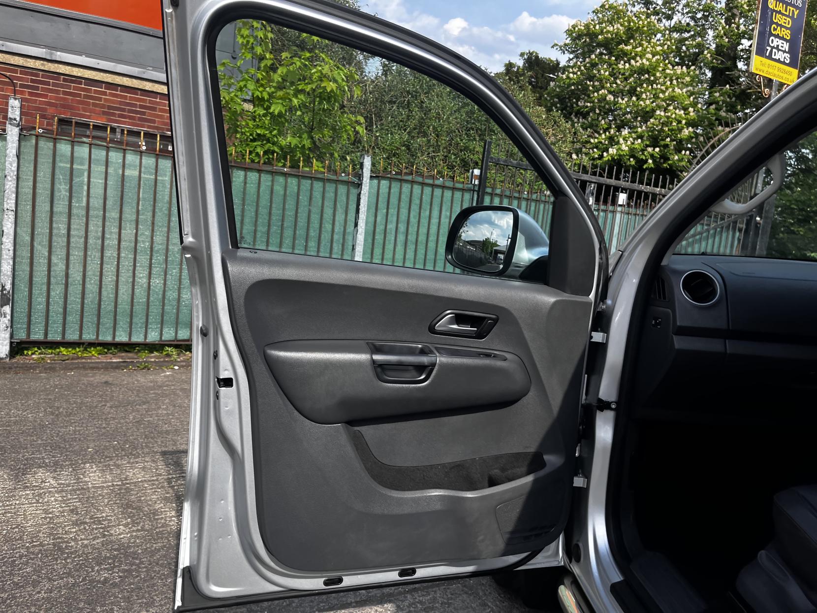 Volkswagen Amarok 2.0 BiTDI BlueMotion Tech Highline Pickup Double Cab 4dr Diesel Auto 4Motion Euro 5 (s/s) (180 ps)