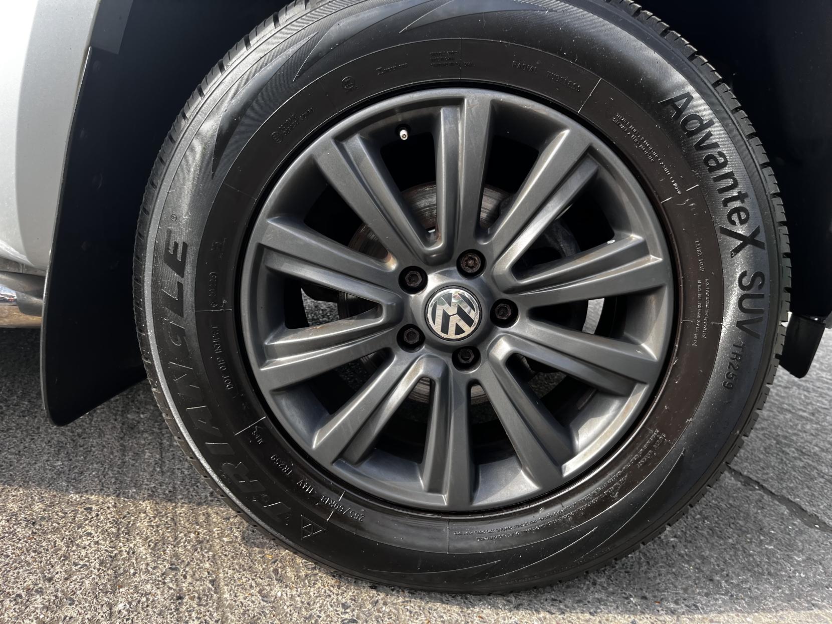 Volkswagen Amarok 2.0 BiTDI BlueMotion Tech Highline Pickup Double Cab 4dr Diesel Auto 4Motion Euro 5 (s/s) (180 ps)