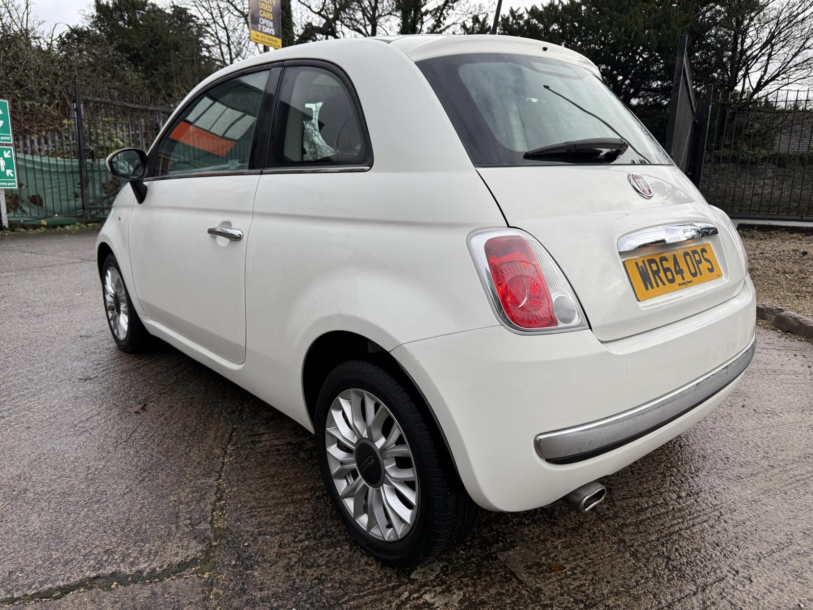 Fiat 500 1.2 Lounge Hatchback 3dr Petrol Manual Euro 6 (s/s) (69 bhp)