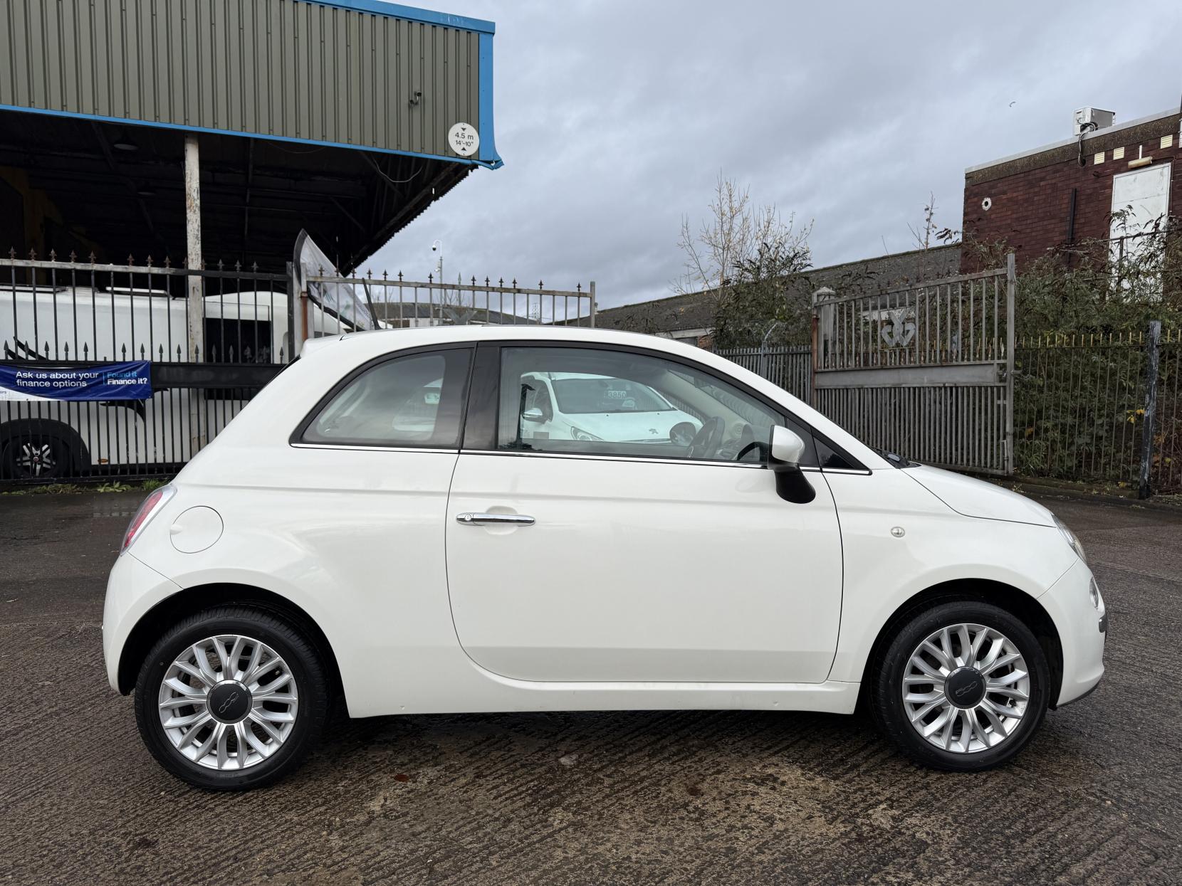 Fiat 500 1.2 Lounge Hatchback 3dr Petrol Manual Euro 6 (s/s) (69 bhp)