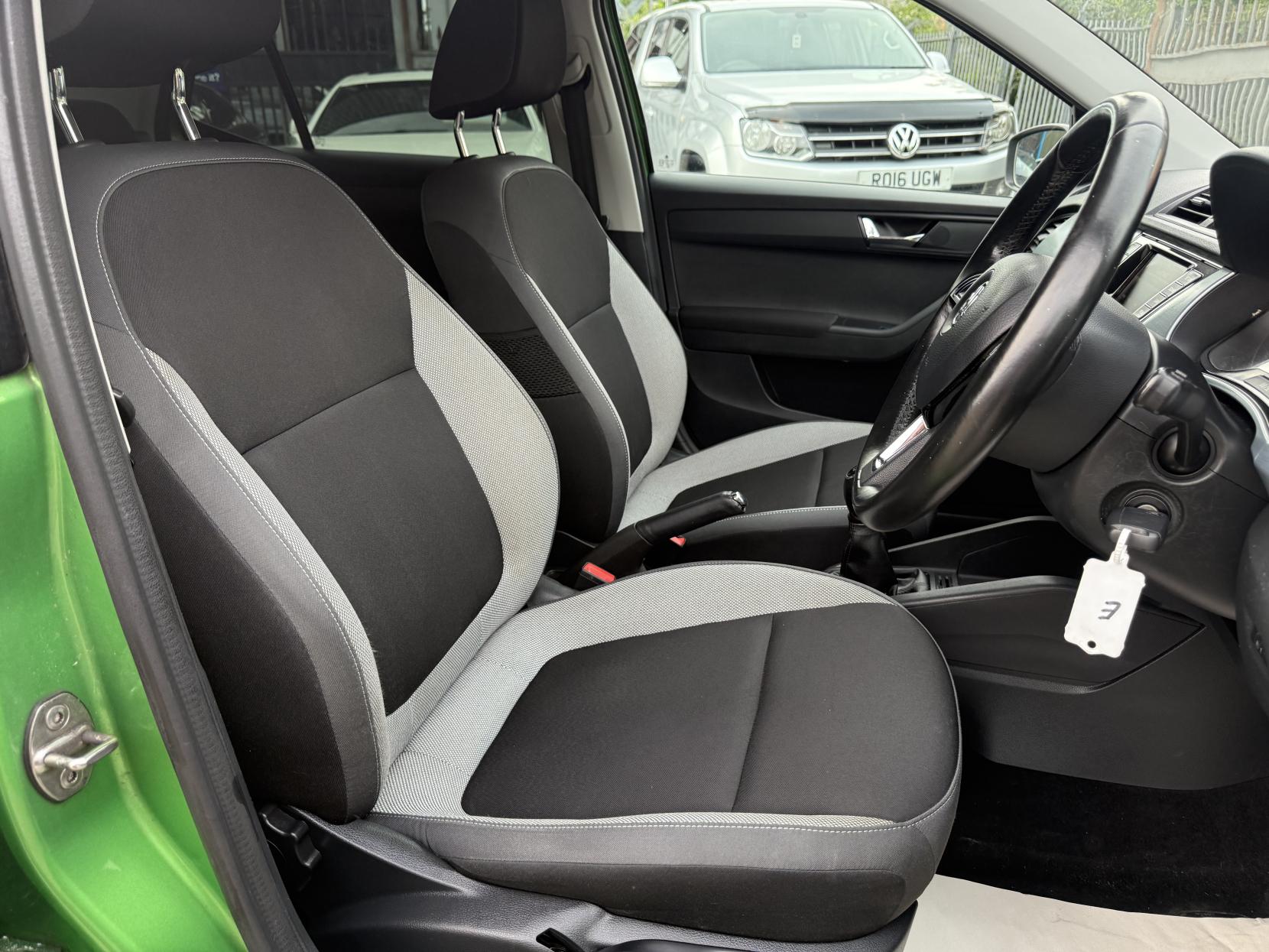 Skoda Fabia 1.2 TSI Colour Edition Hatchback 5dr Petrol Manual Euro 6 (s/s) (90 ps)