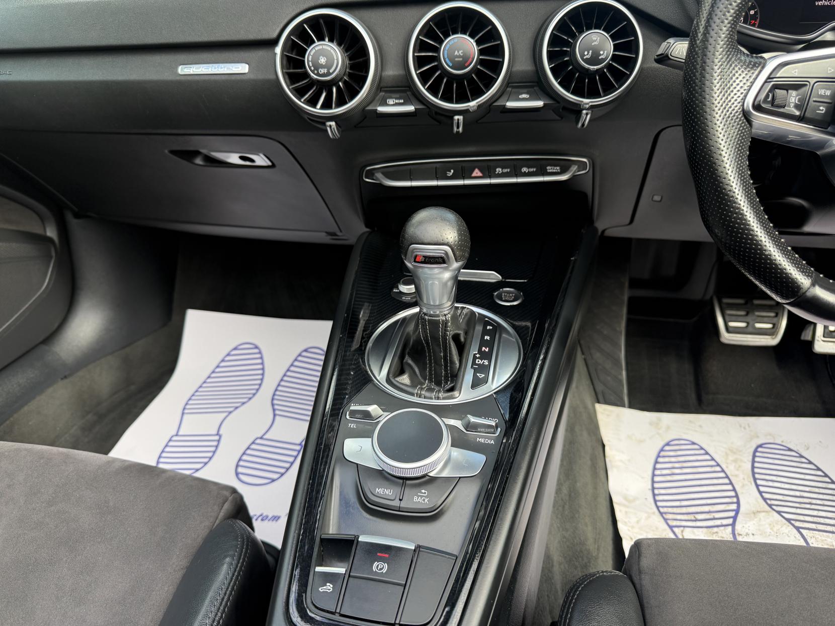 Audi TT 2.0 TFSI S line Roadster 2dr Petrol S Tronic quattro Euro 6 (s/s) (230 ps)