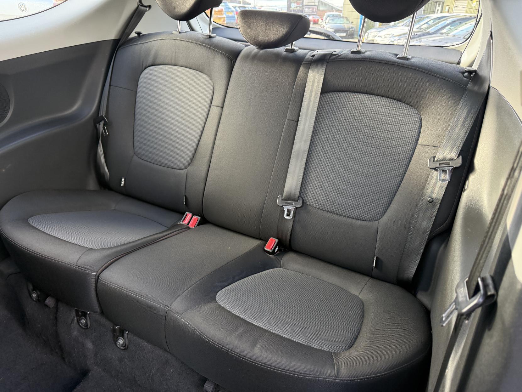 Hyundai i20 1.2 Classic Hatchback 3dr Petrol Manual Euro 5 (85 bhp)