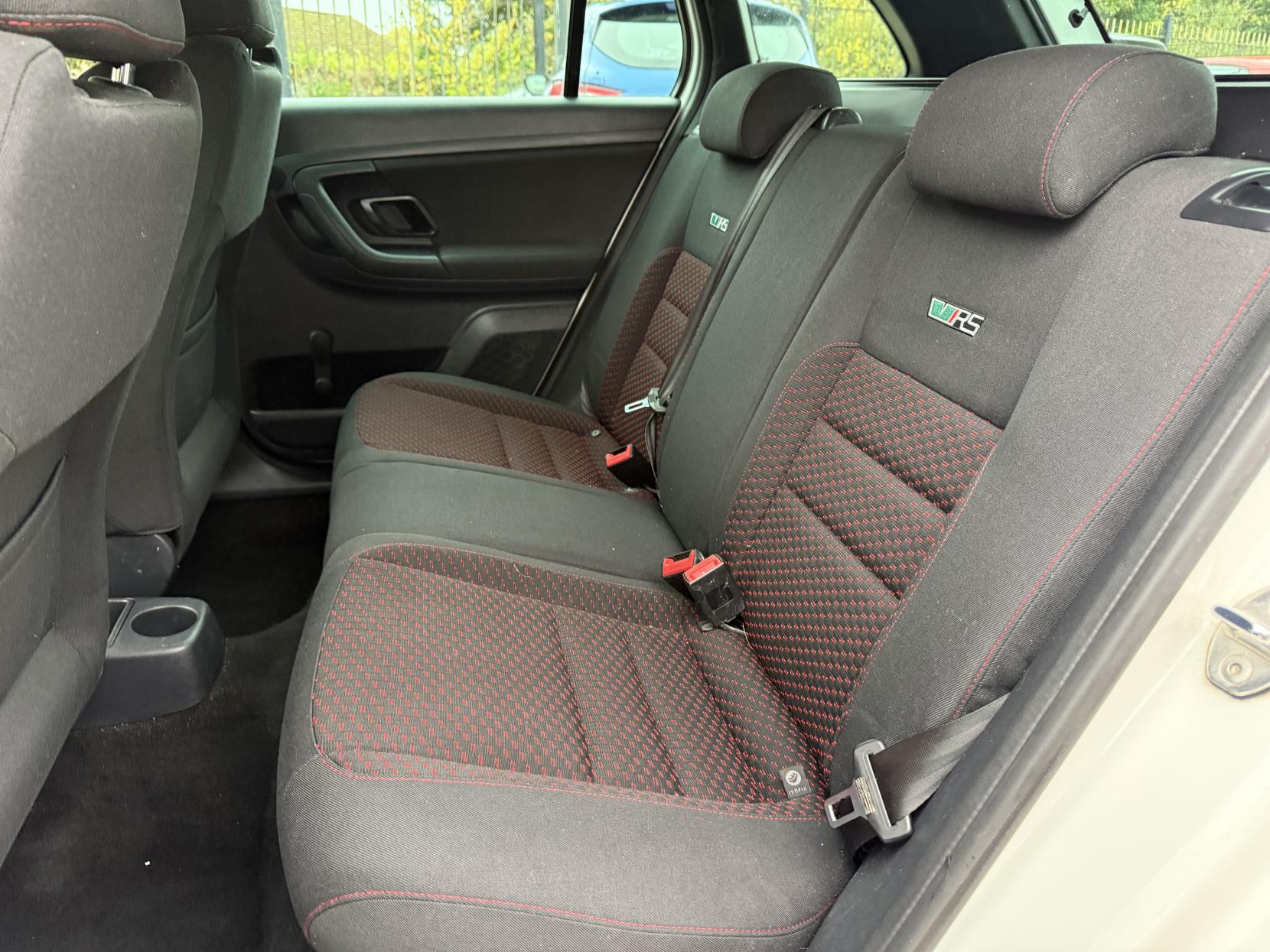 Skoda Fabia 1.4 TSI vRS Estate 5dr Petrol DSG Euro 5 (180 ps)