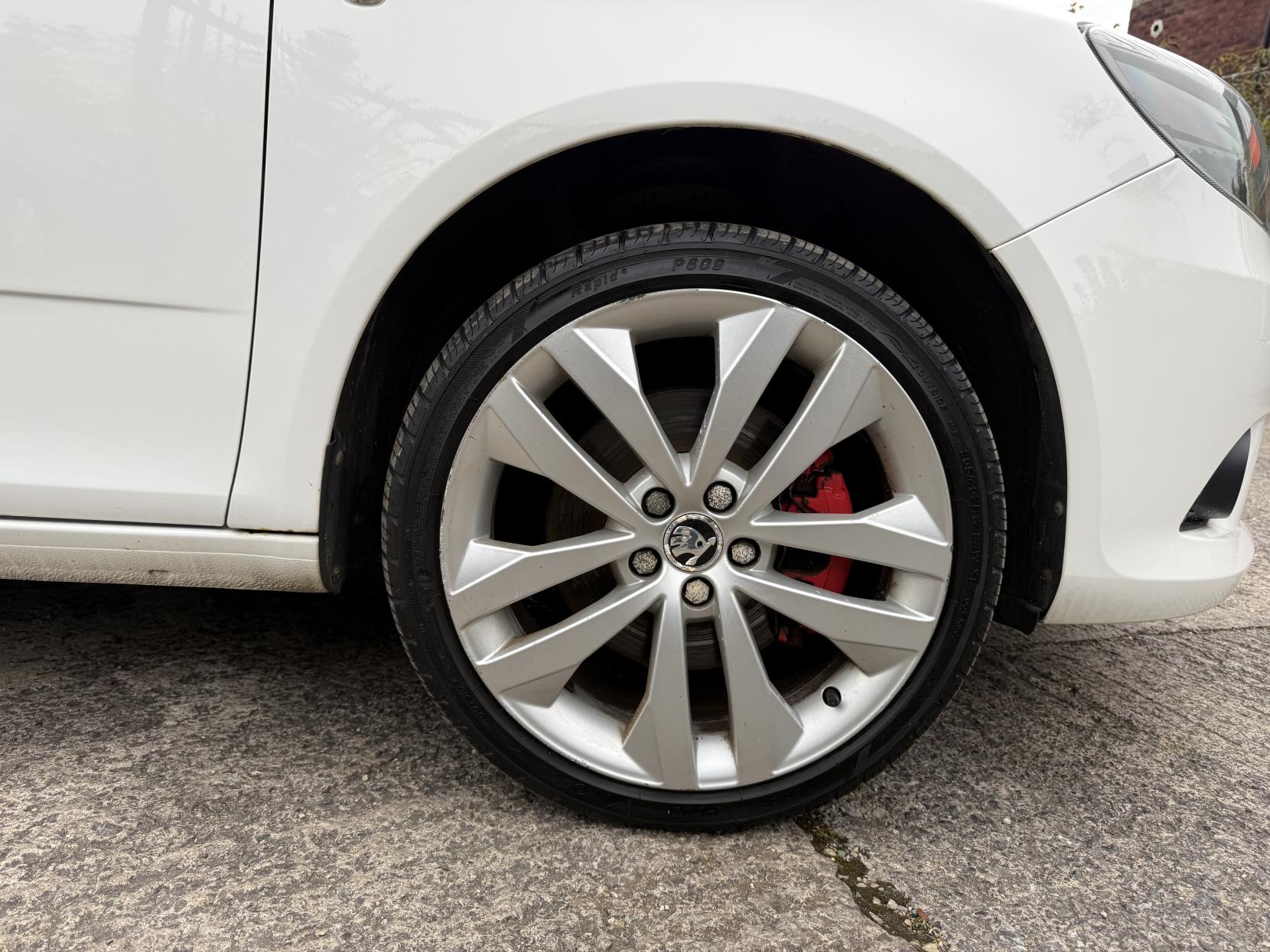 Skoda Fabia 1.4 TSI vRS Estate 5dr Petrol DSG Euro 5 (180 ps)