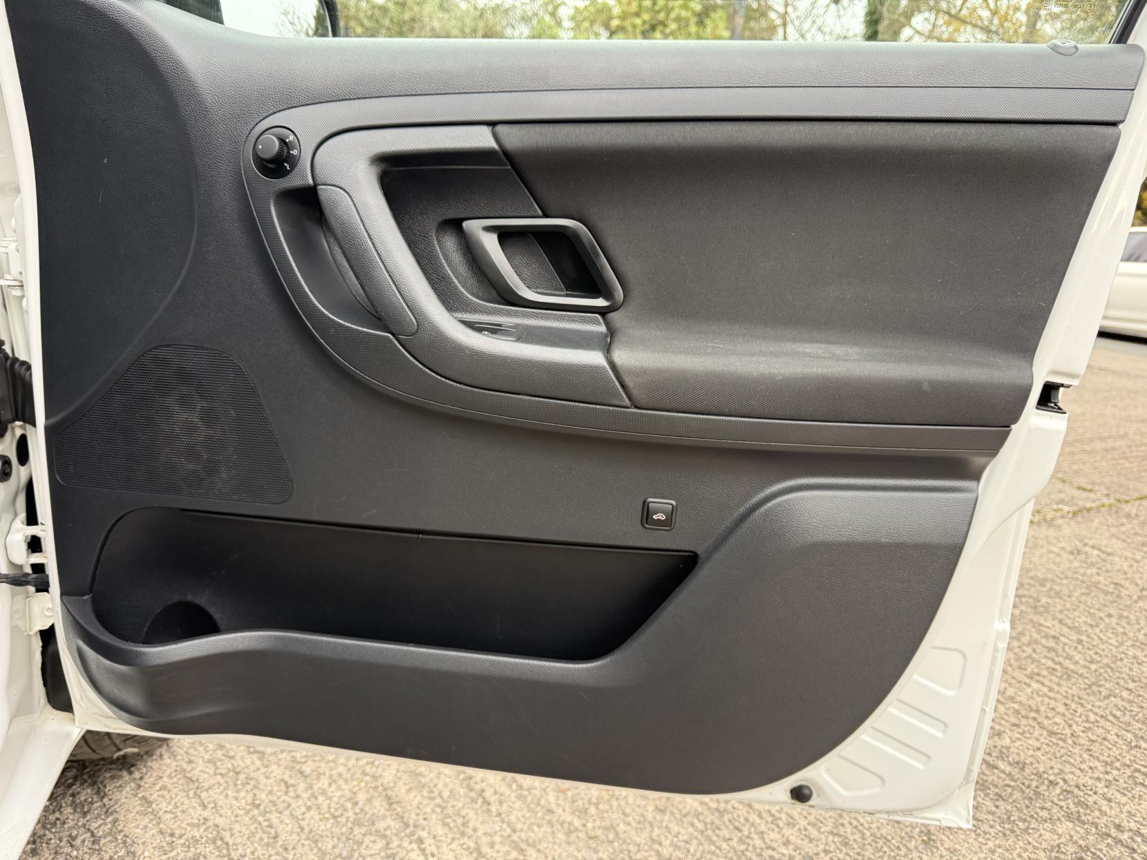 Skoda Fabia 1.4 TSI vRS Estate 5dr Petrol DSG Euro 5 (180 ps)