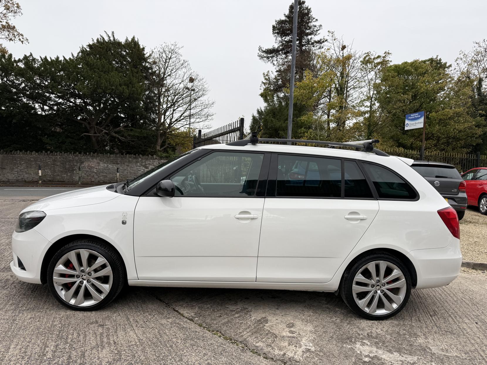 Skoda Fabia 1.4 TSI vRS Estate 5dr Petrol DSG Euro 5 (180 ps)