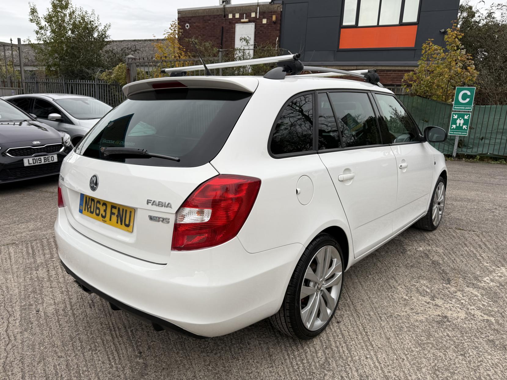 Skoda Fabia 1.4 TSI vRS Estate 5dr Petrol DSG Euro 5 (180 ps)