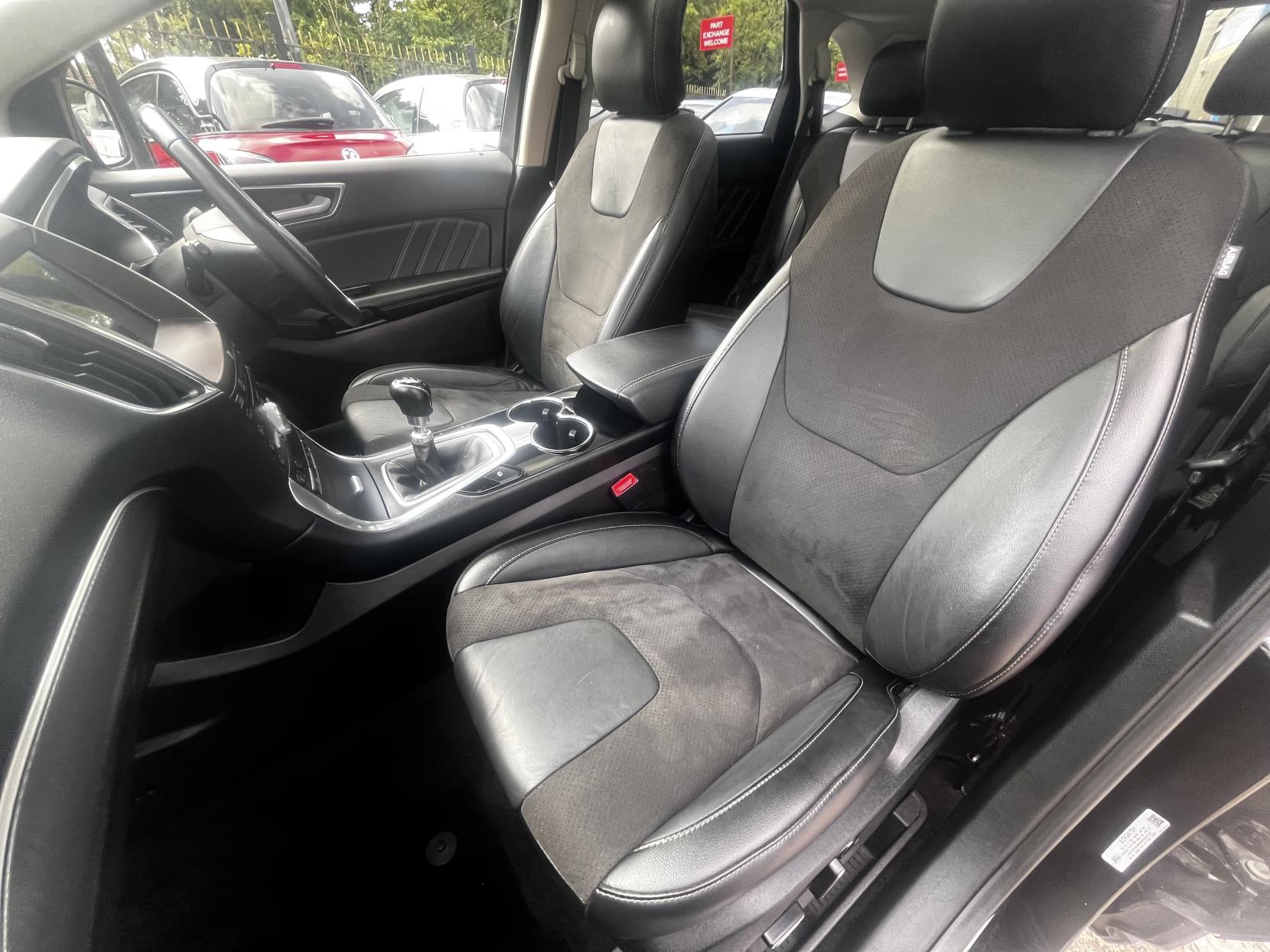 Ford Edge 2.0 TDCi ST-Line SUV 5dr Diesel Manual AWD Euro 6 (s/s) (180 ps)