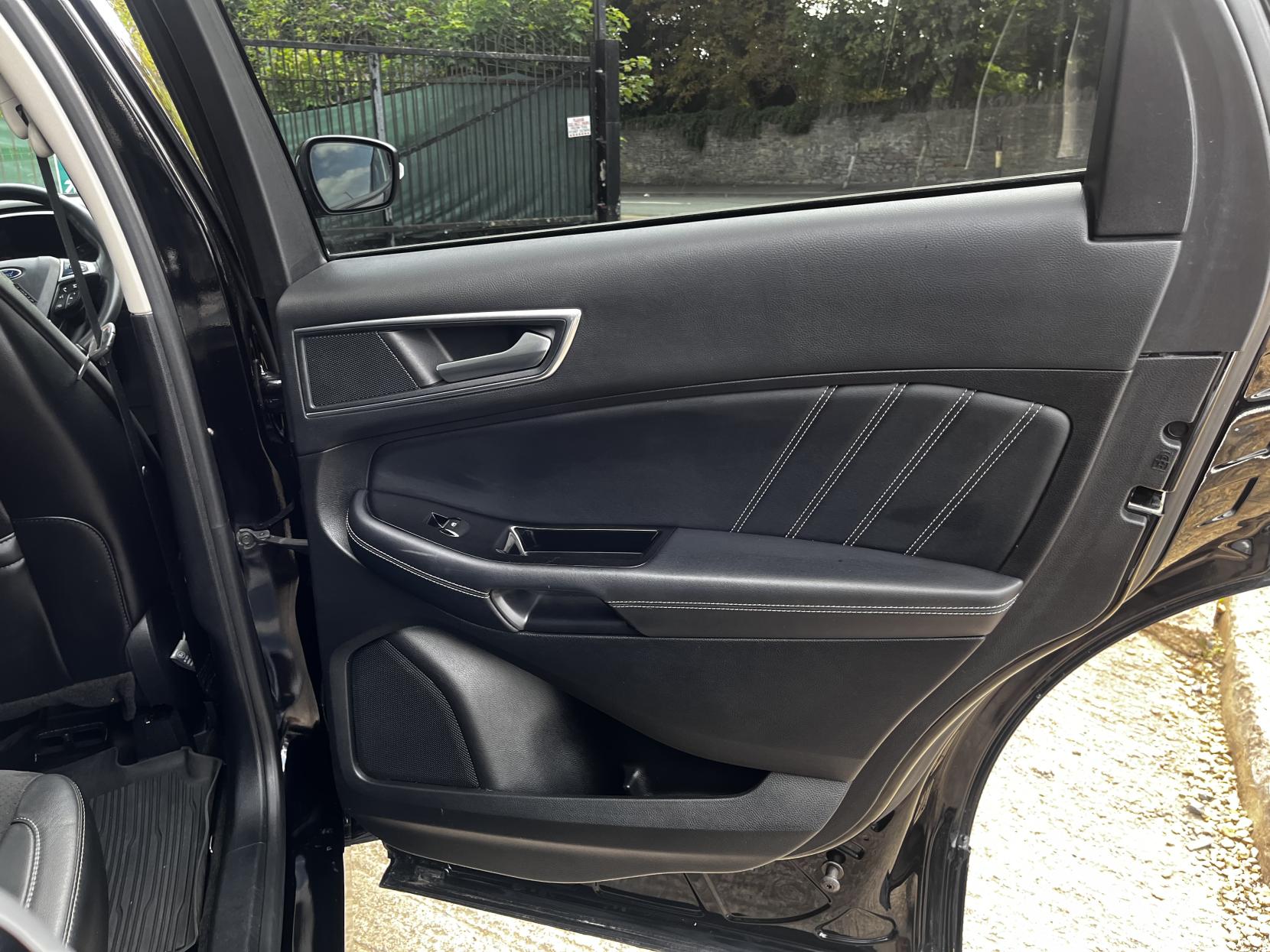 Ford Edge 2.0 TDCi ST-Line SUV 5dr Diesel Manual AWD Euro 6 (s/s) (180 ps)