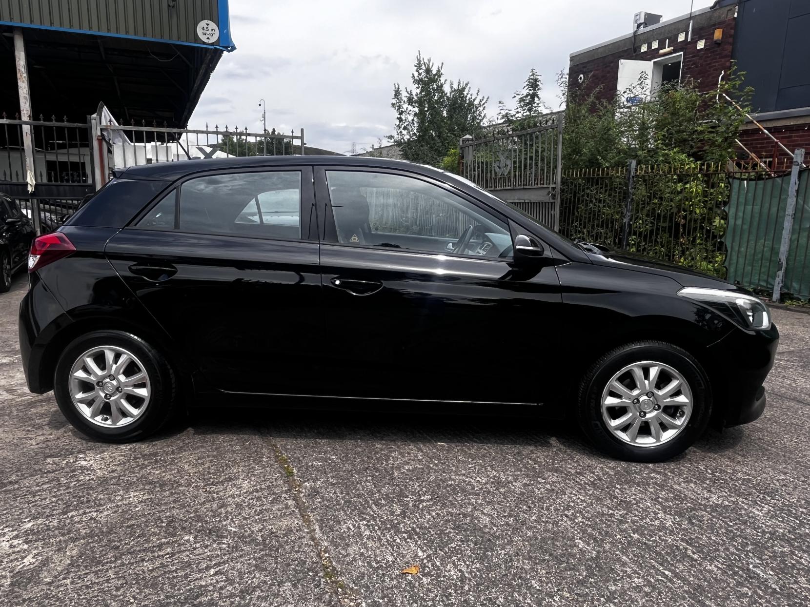 Hyundai i20 1.2 Blue Drive SE Hatchback 5dr Petrol Manual Euro 6 (s/s) (84 ps)