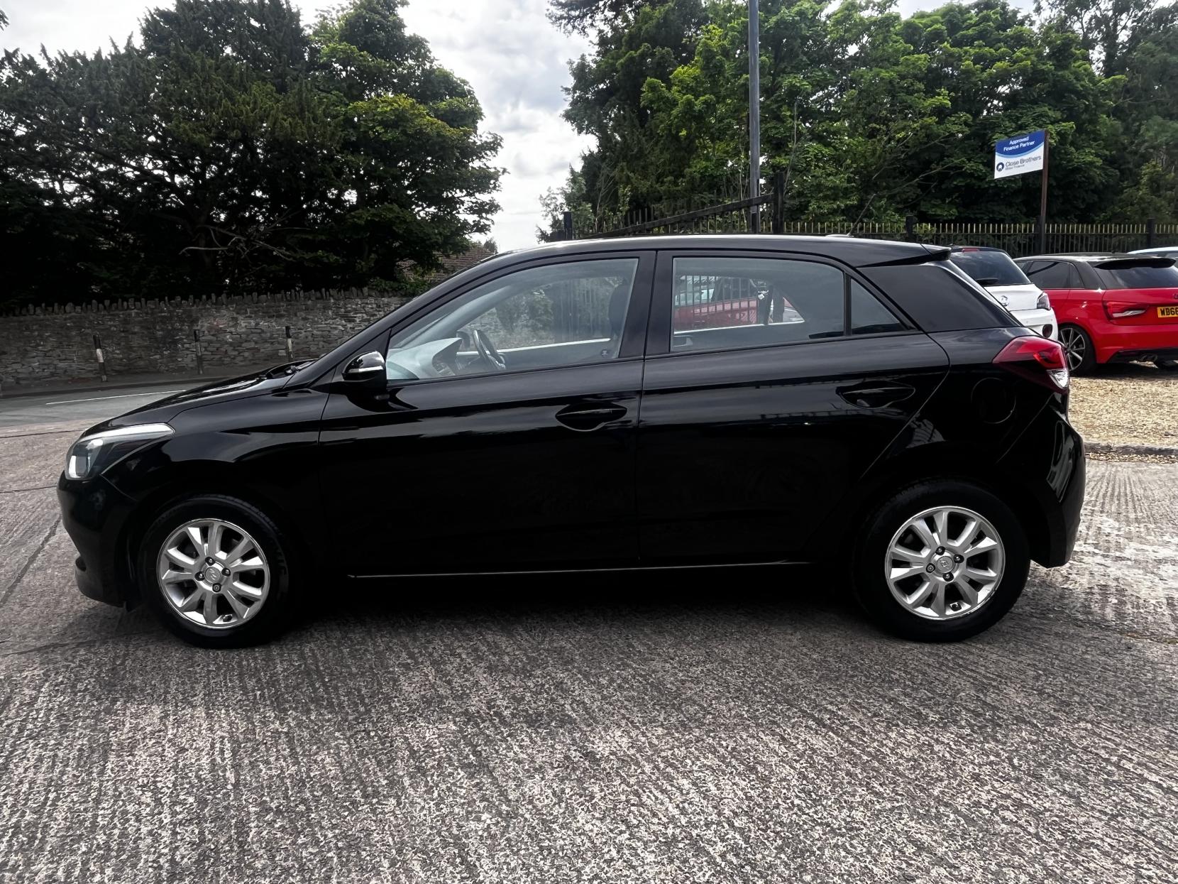 Hyundai i20 1.2 Blue Drive SE Hatchback 5dr Petrol Manual Euro 6 (s/s) (84 ps)