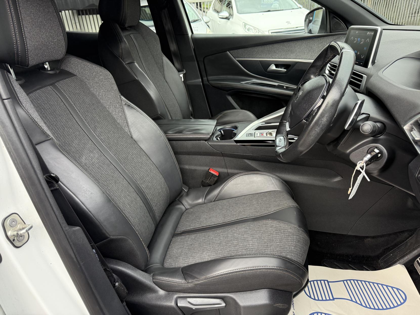 Peugeot 3008 1.6 BlueHDi GT Line SUV 5dr Diesel EAT Euro 6 (s/s) (120 ps)