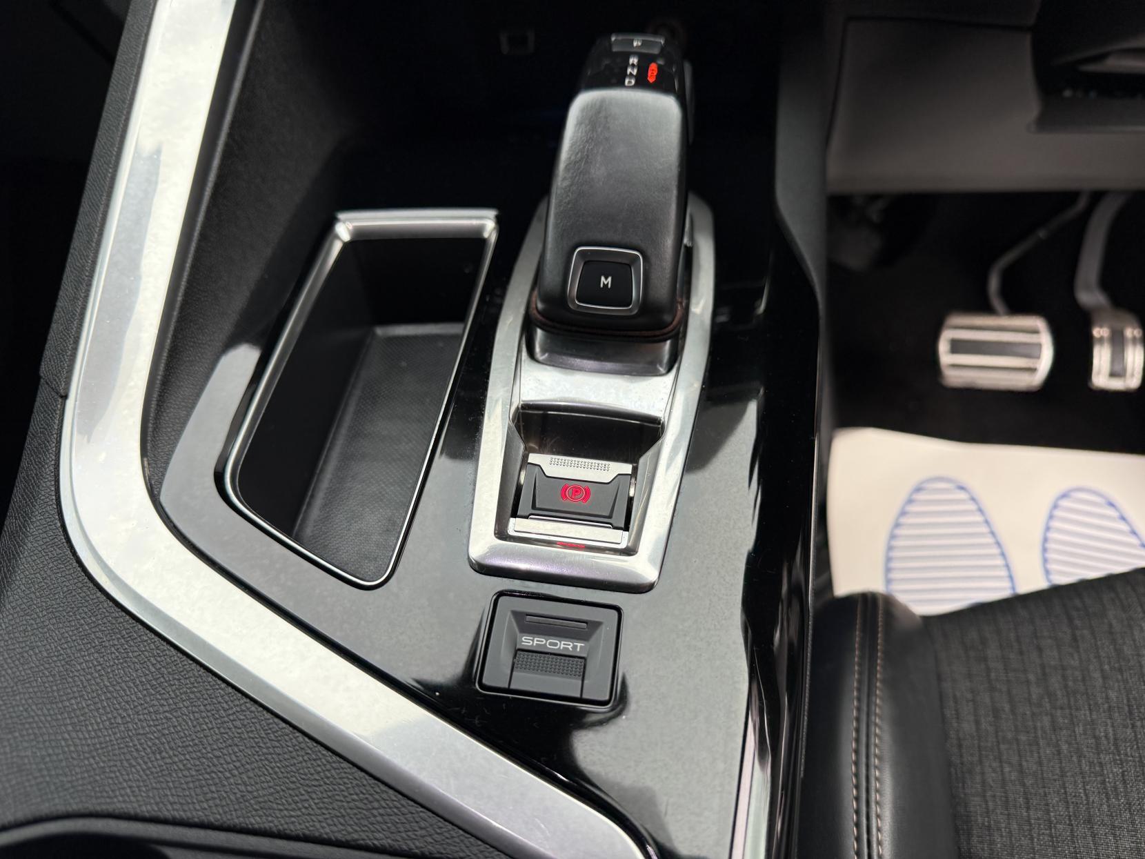 Peugeot 3008 1.6 BlueHDi GT Line SUV 5dr Diesel EAT Euro 6 (s/s) (120 ps)