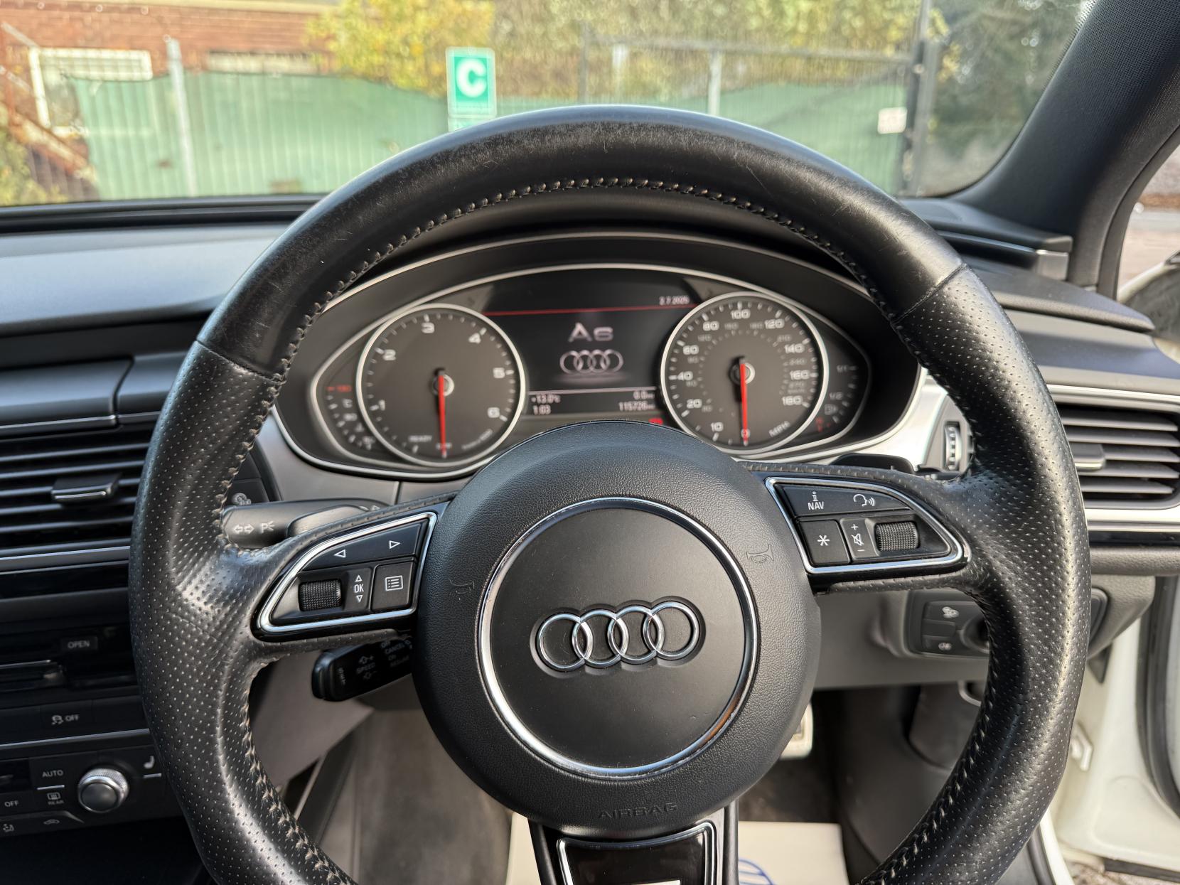 Audi A6 Saloon 2.0 TDI ultra Black Edition Saloon 4dr Diesel S Tronic Euro 6 (s/s) (190 ps)