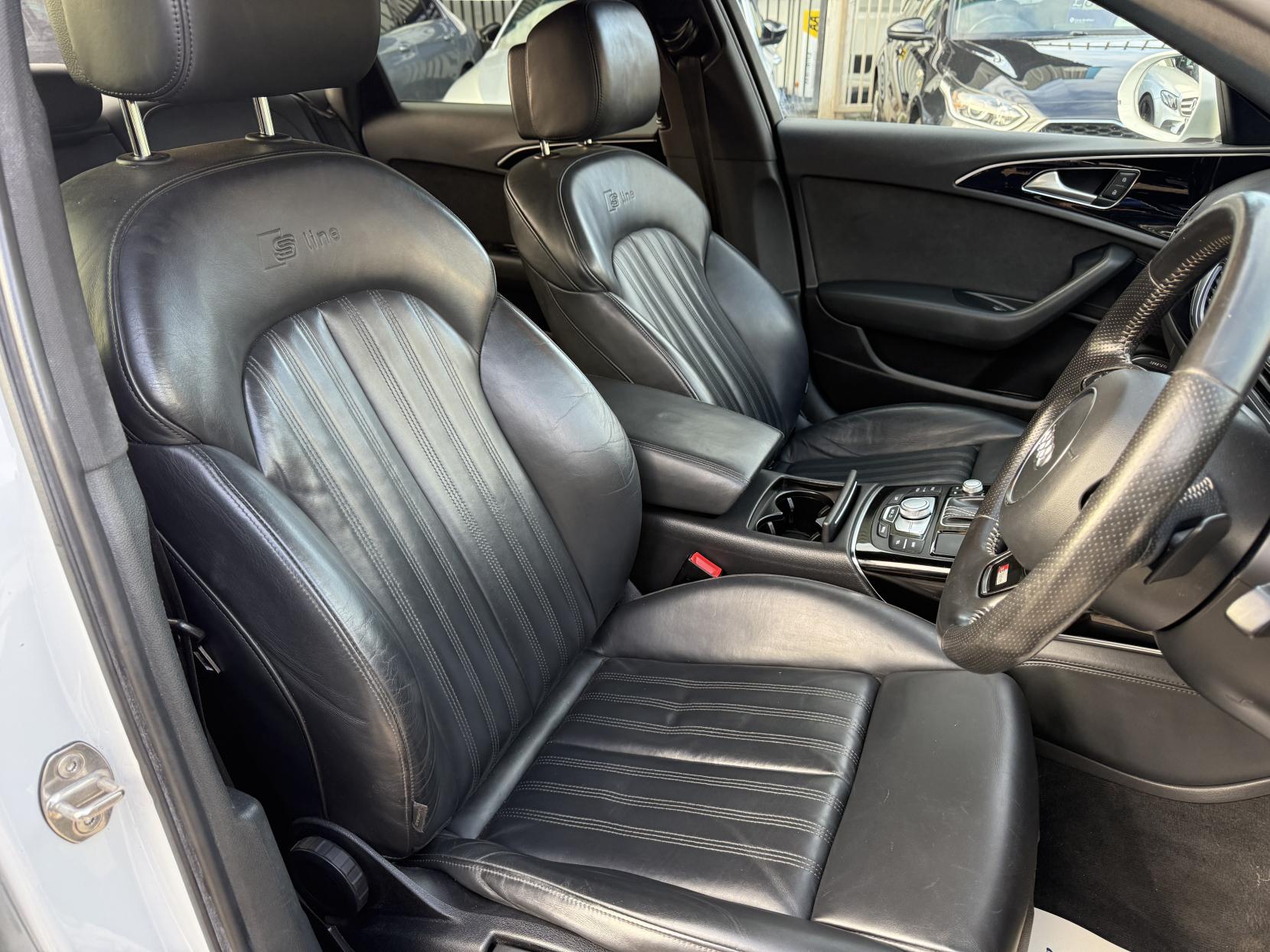 Audi A6 Saloon 2.0 TDI ultra Black Edition Saloon 4dr Diesel S Tronic Euro 6 (s/s) (190 ps)