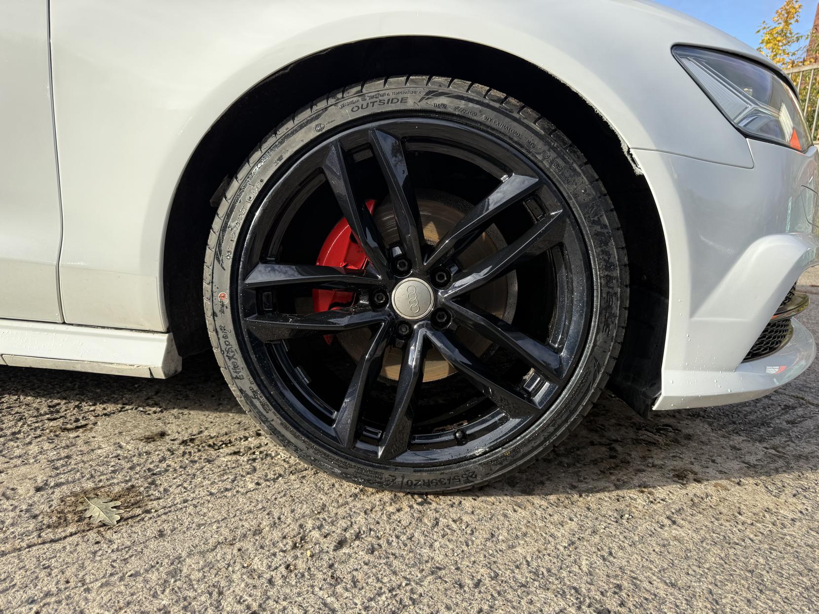 Audi A6 Saloon 2.0 TDI ultra Black Edition Saloon 4dr Diesel S Tronic Euro 6 (s/s) (190 ps)