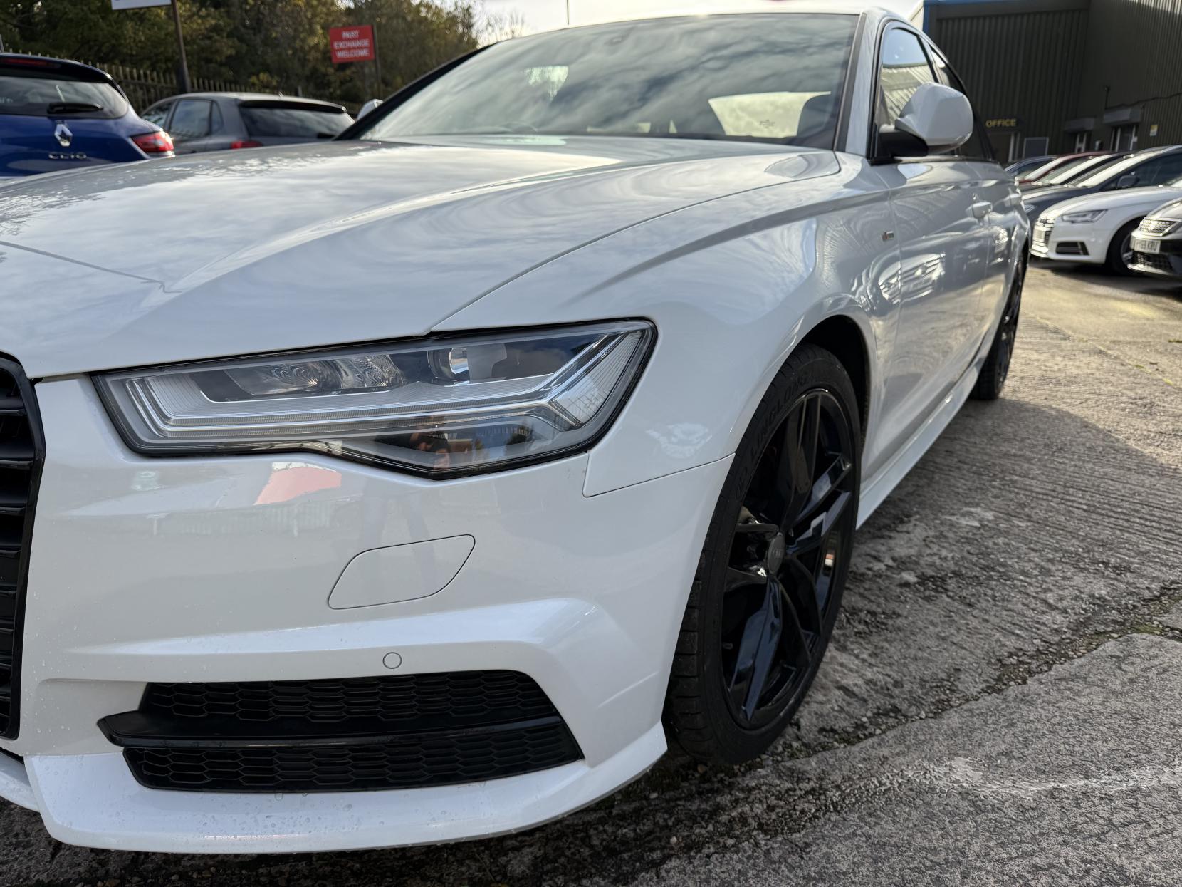 Audi A6 Saloon 2.0 TDI ultra Black Edition Saloon 4dr Diesel S Tronic Euro 6 (s/s) (190 ps)