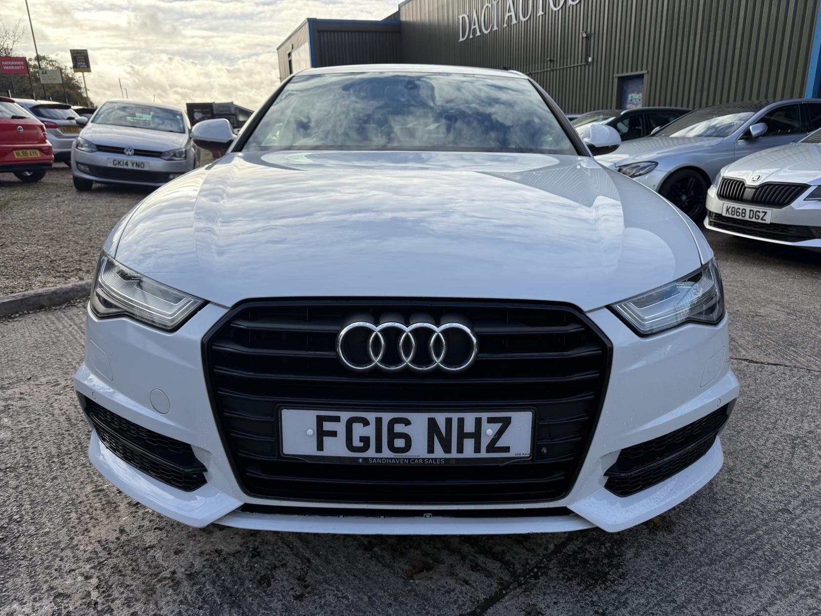 Audi A6 Saloon 2.0 TDI ultra Black Edition Saloon 4dr Diesel S Tronic Euro 6 (s/s) (190 ps)