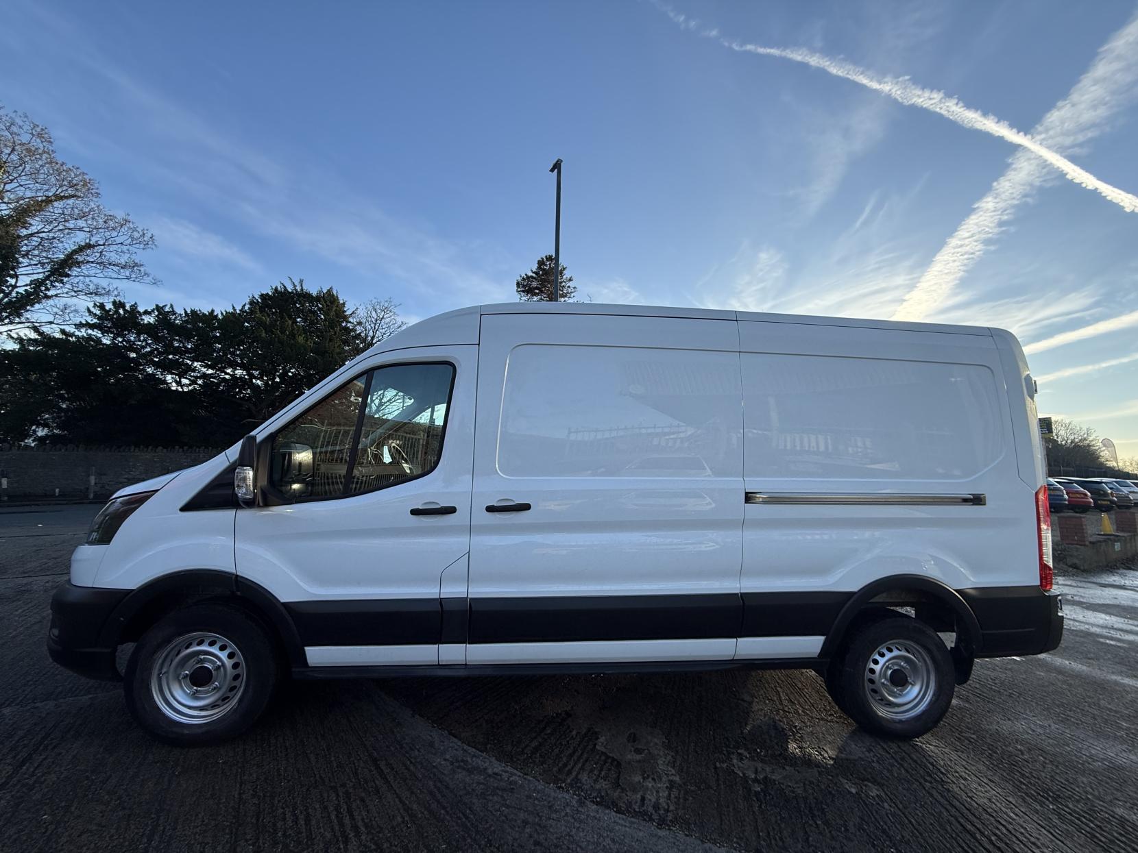 Ford Transit 2.0 350 EcoBlue Leader Panel Van 5dr Diesel Manual RWD L3 H2 Euro 6 (s/s) (130 ps)