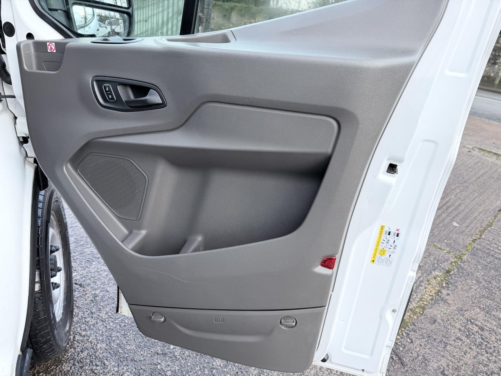 Ford Transit 2.0 350 EcoBlue Leader Panel Van 5dr Diesel Manual RWD L3 H2 Euro 6 (s/s) (130 ps)