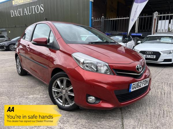 Toyota Yaris 1.33 Dual VVT-i SR Hatchback 3dr Petrol Manual Euro 5 (101 ps)