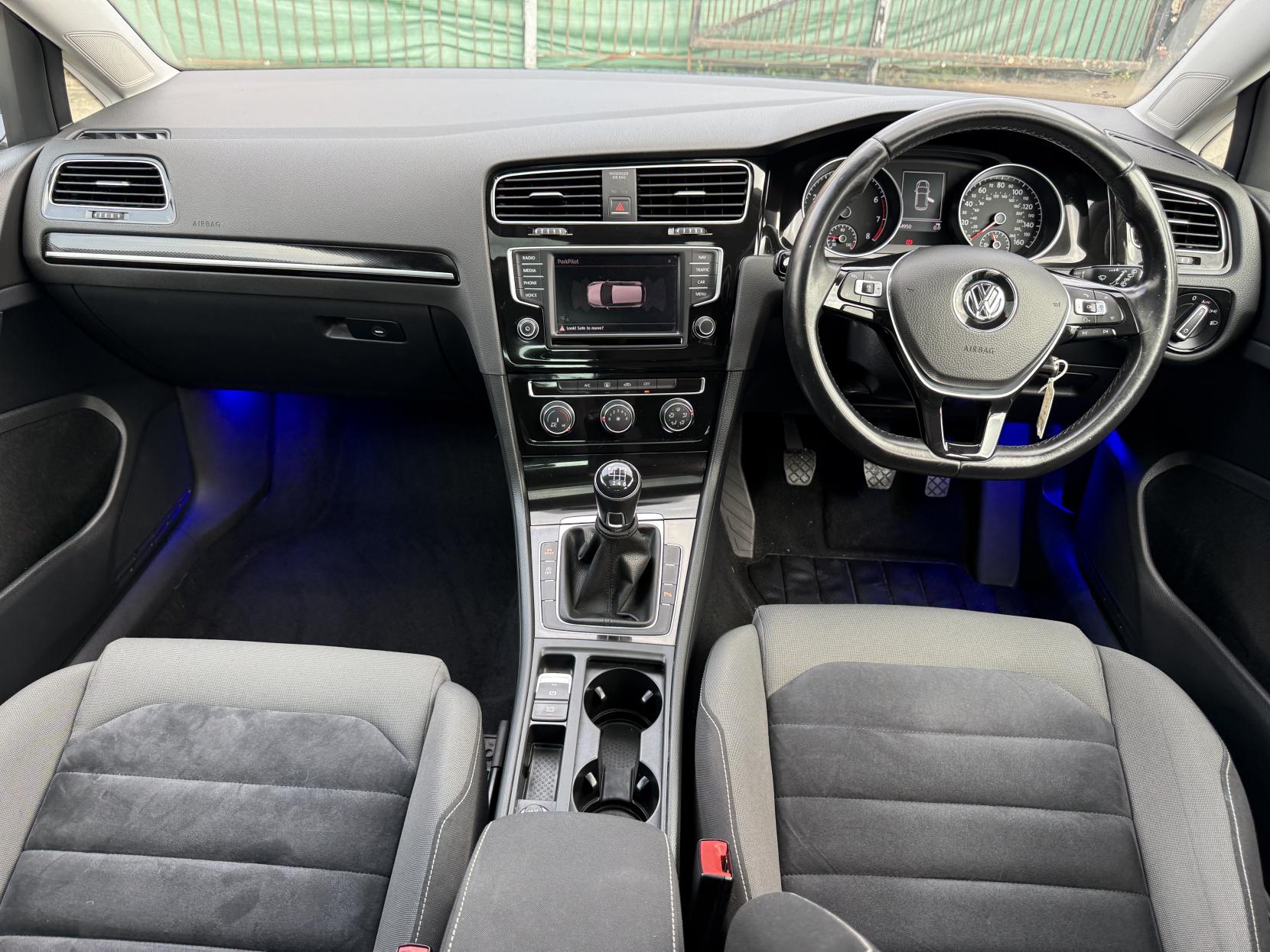 Volkswagen Golf 1.4 TSI BlueMotion Tech ACT GT Edition Hatchback 5dr Petrol Manual Euro 6 (s/s) (150 ps)