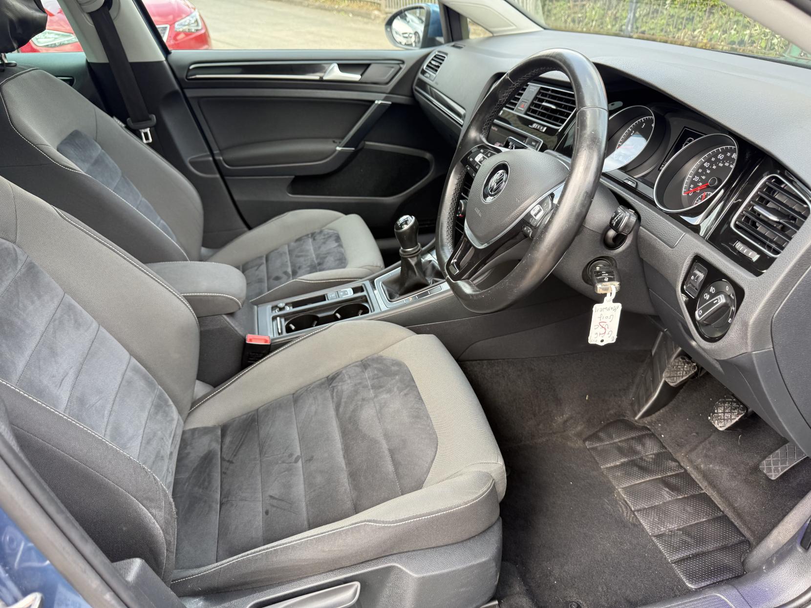 Volkswagen Golf 1.4 TSI BlueMotion Tech ACT GT Edition Hatchback 5dr Petrol Manual Euro 6 (s/s) (150 ps)