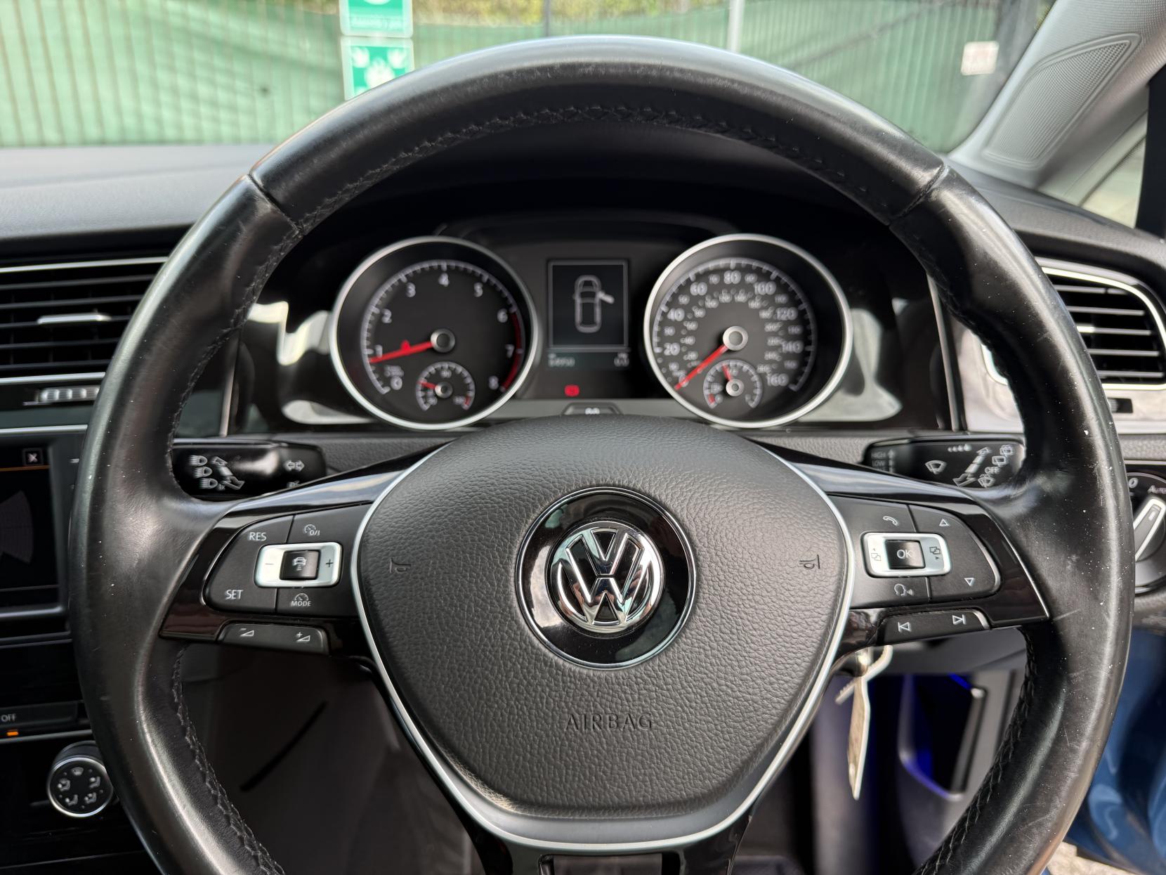 Volkswagen Golf 1.4 TSI BlueMotion Tech ACT GT Edition Hatchback 5dr Petrol Manual Euro 6 (s/s) (150 ps)