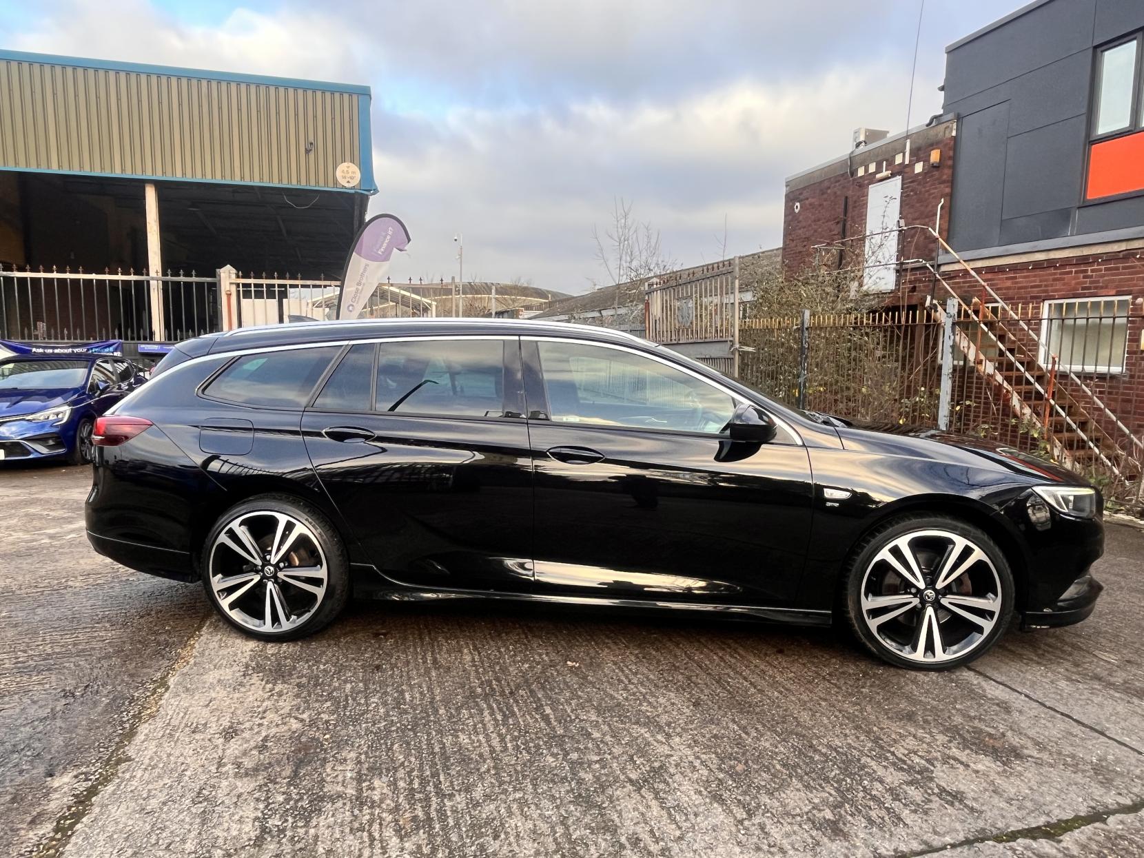 Vauxhall Insignia 2.0 Turbo D BlueInjection SRi VX Line Nav Sports Tourer 5dr Diesel Manual Euro 6 (s/s) (170 ps)