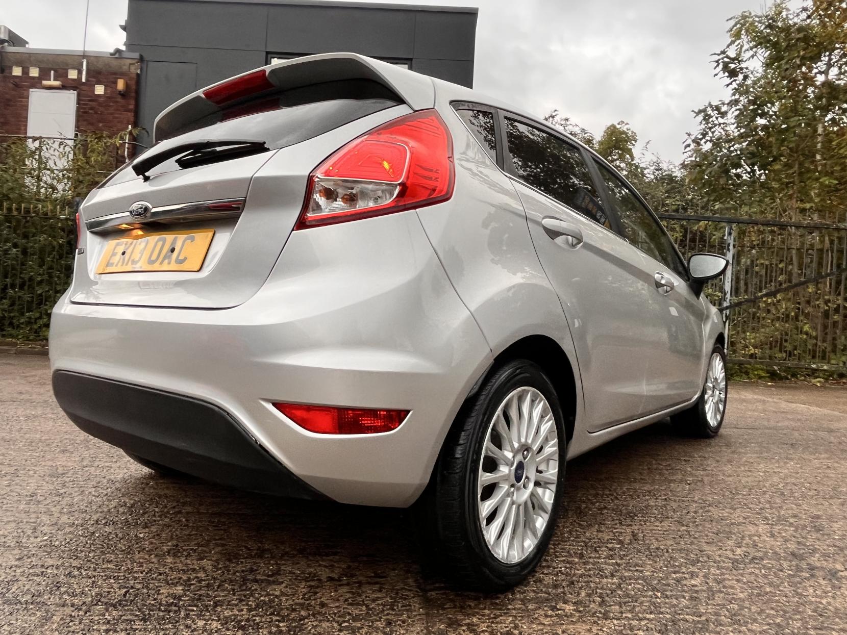 Ford Fiesta 1.0T EcoBoost Titanium Hatchback 5dr Petrol Manual Euro 5 (s/s) (100 ps)