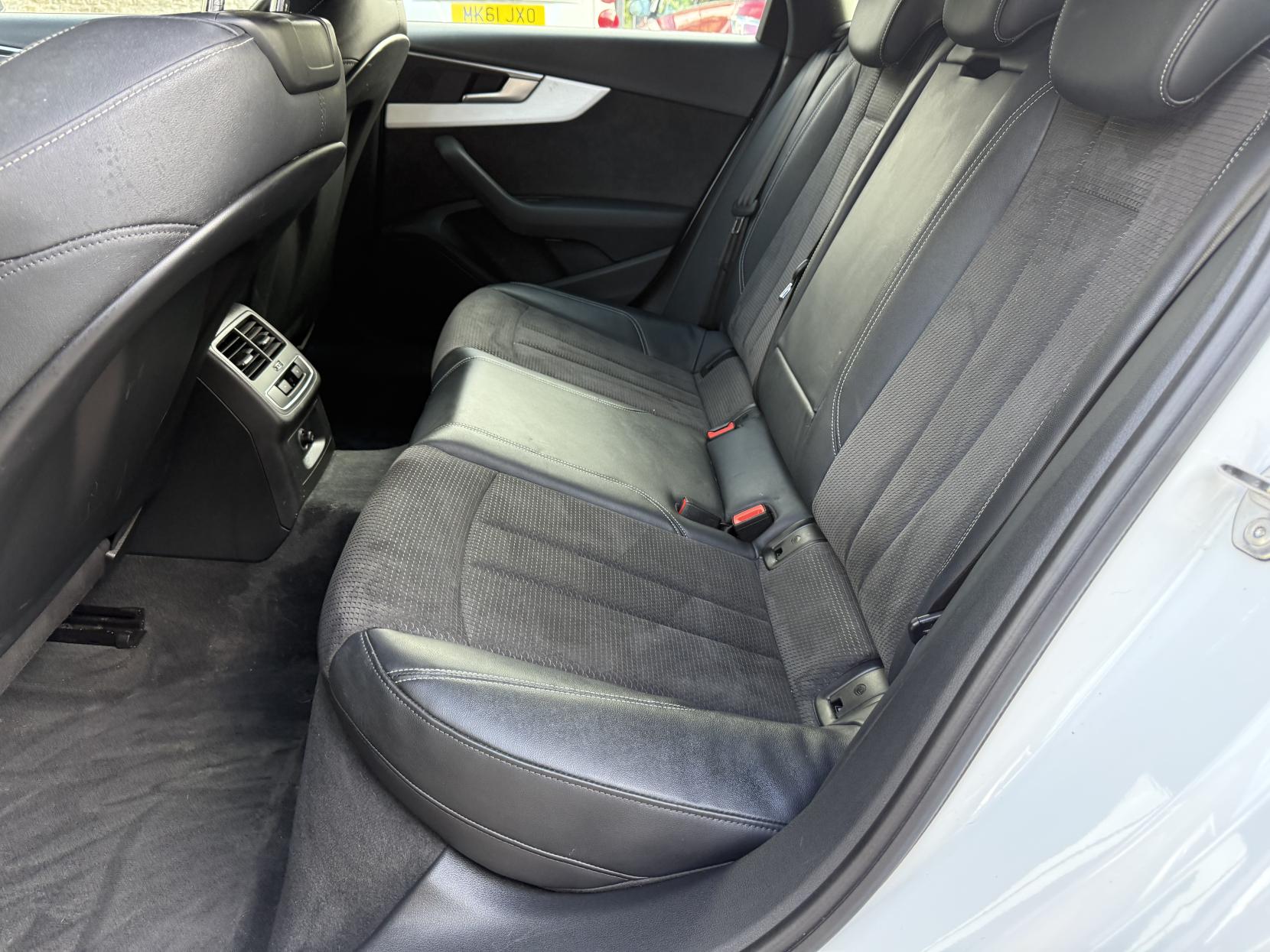 Audi A4 Avant 1.4 TFSI S line Estate 5dr Petrol Manual Euro 6 (s/s) (150 ps)