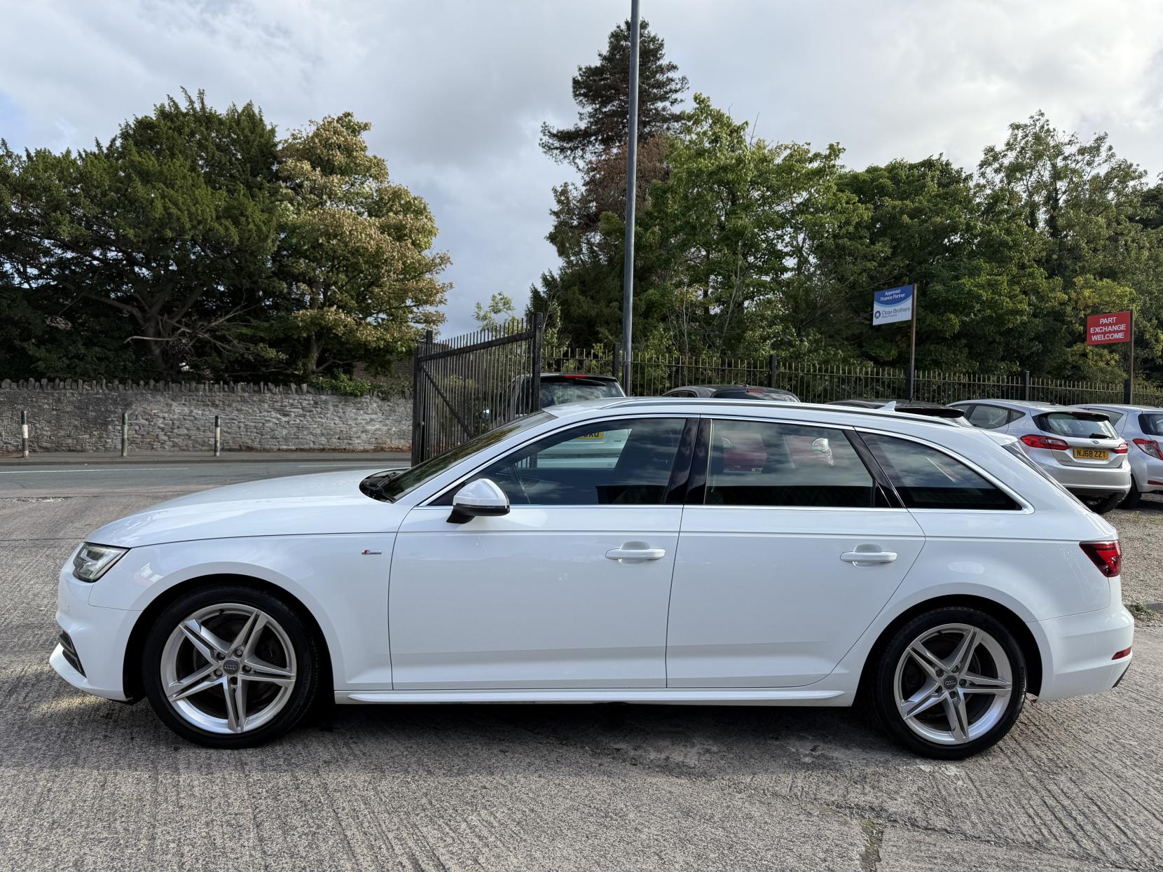 Audi A4 Avant 1.4 TFSI S line Estate 5dr Petrol Manual Euro 6 (s/s) (150 ps)