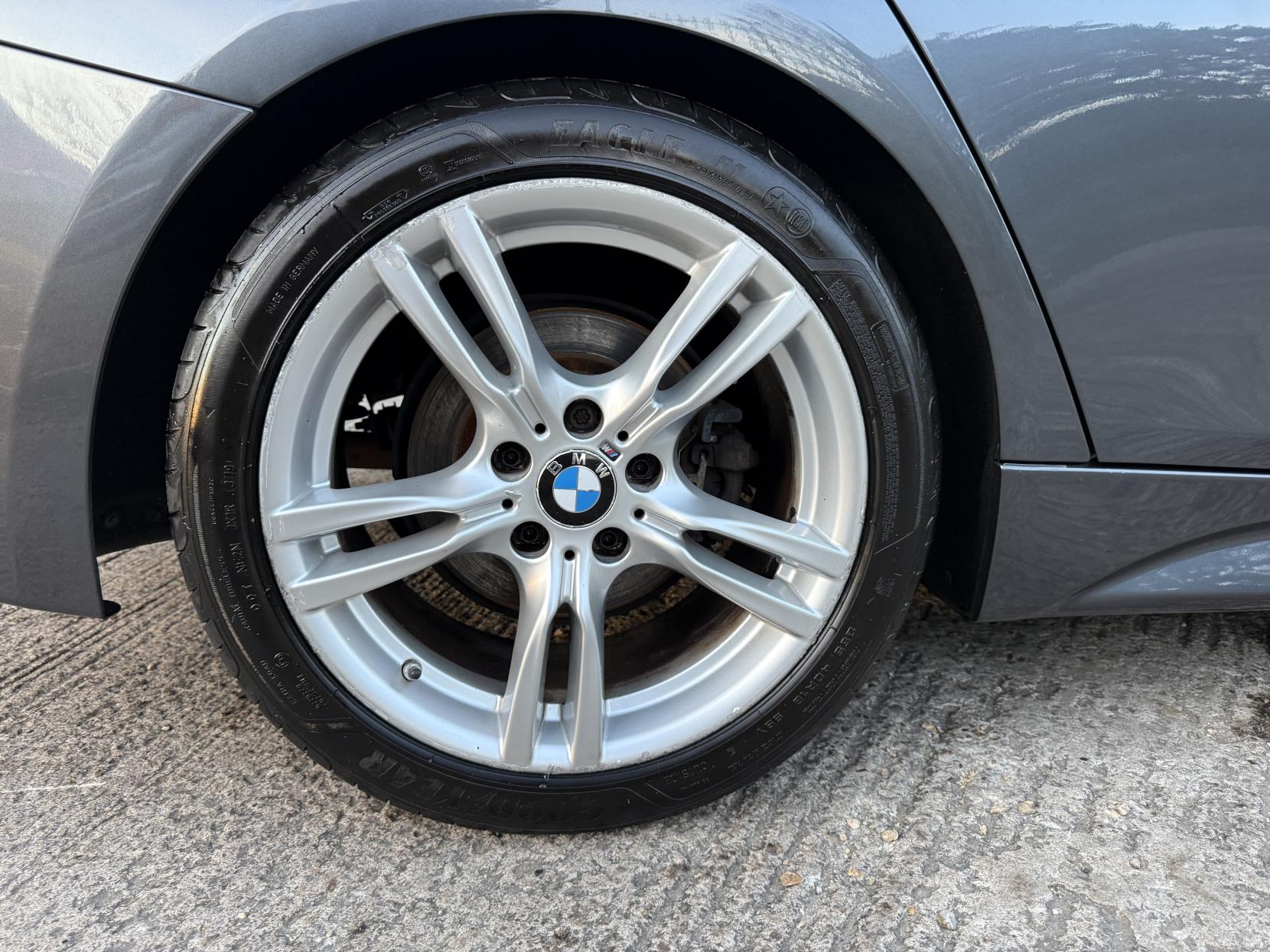 BMW 3 Series 2.0 320d M Sport Saloon 4dr Diesel Auto Euro 6 (s/s) (190 ps)