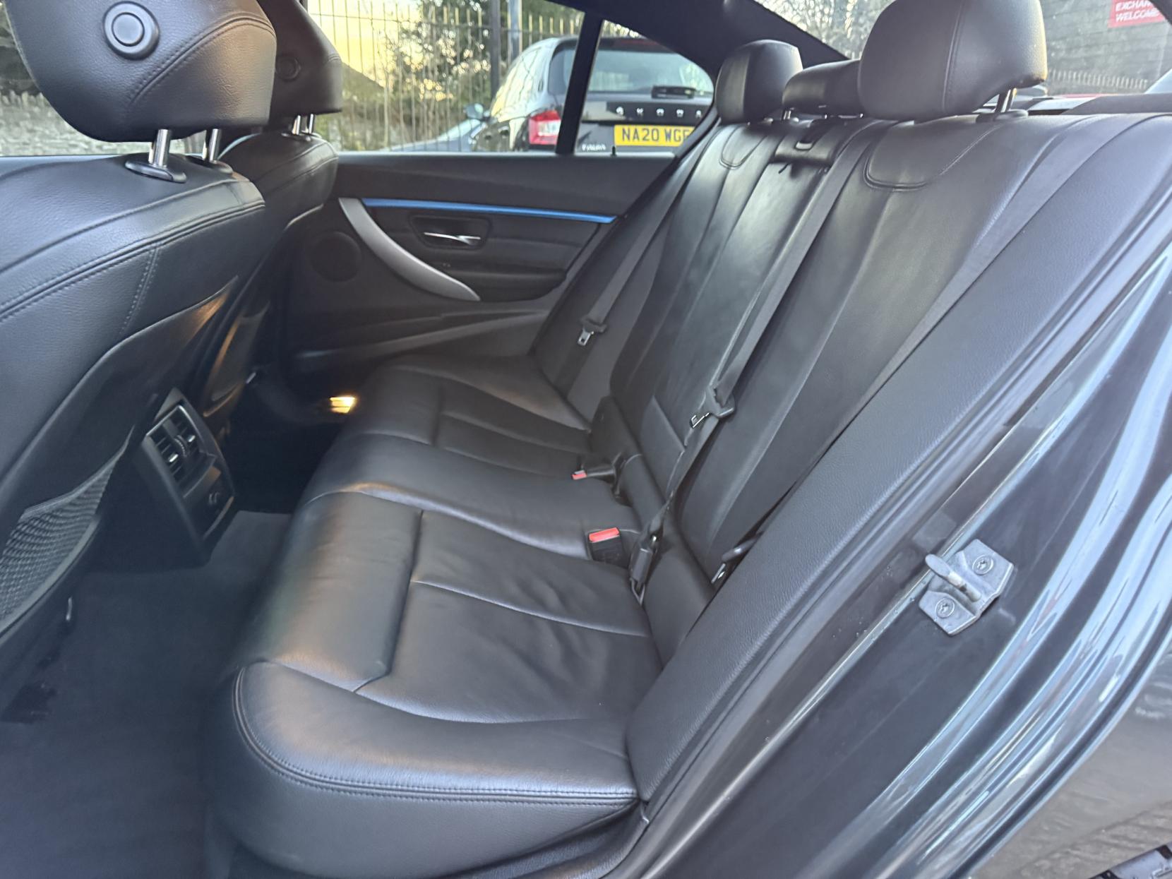 BMW 3 Series 2.0 320d M Sport Saloon 4dr Diesel Auto Euro 6 (s/s) (190 ps)