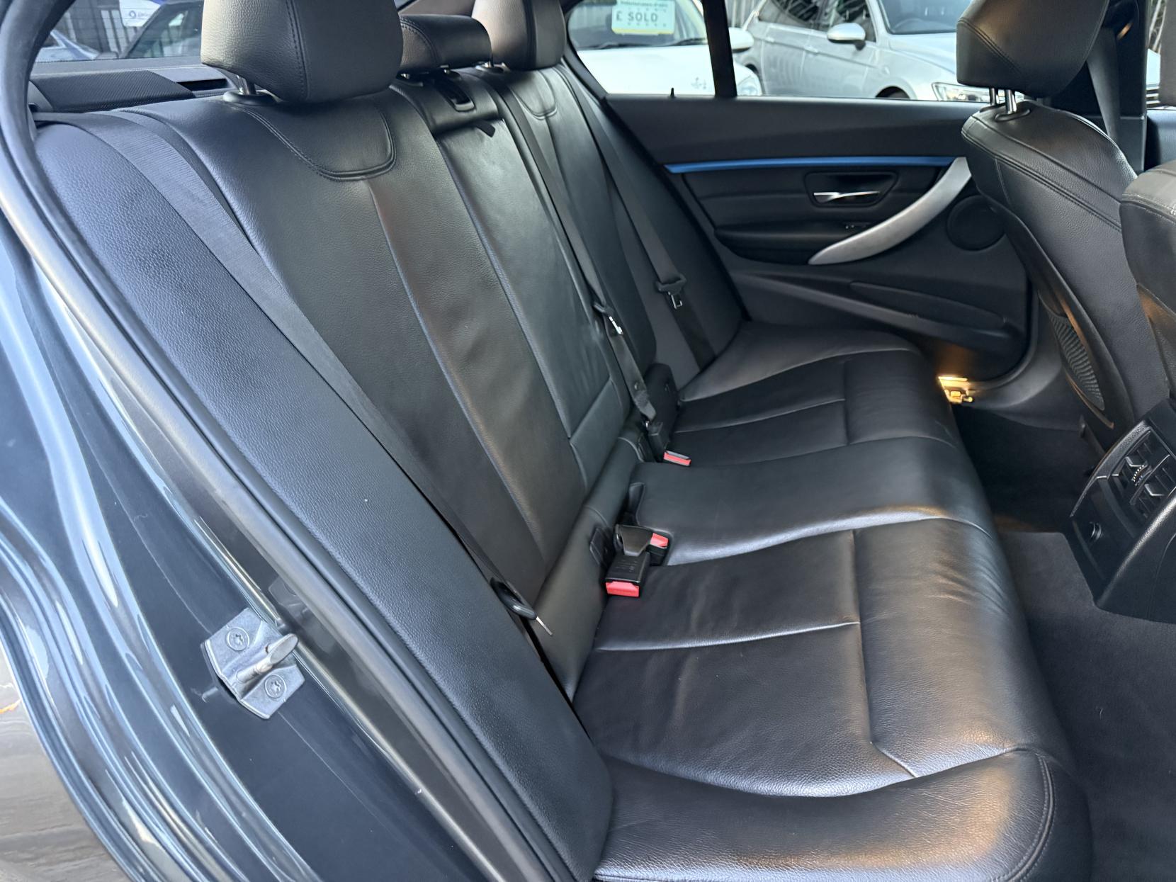 BMW 3 Series 2.0 320d M Sport Saloon 4dr Diesel Auto Euro 6 (s/s) (190 ps)