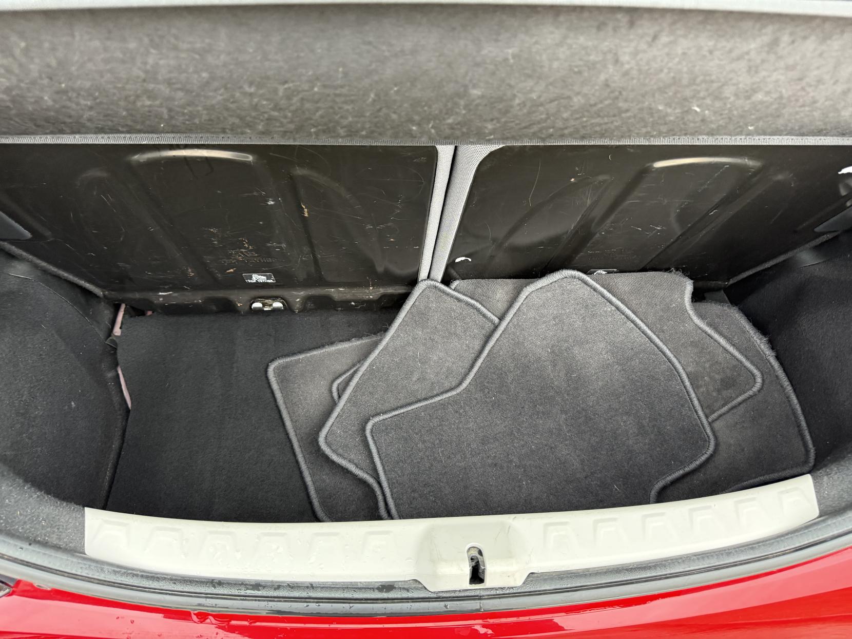 Toyota AYGO 1.0 VVT-i x-play Hatchback 5dr Petrol Manual Euro 6 (71 ps)