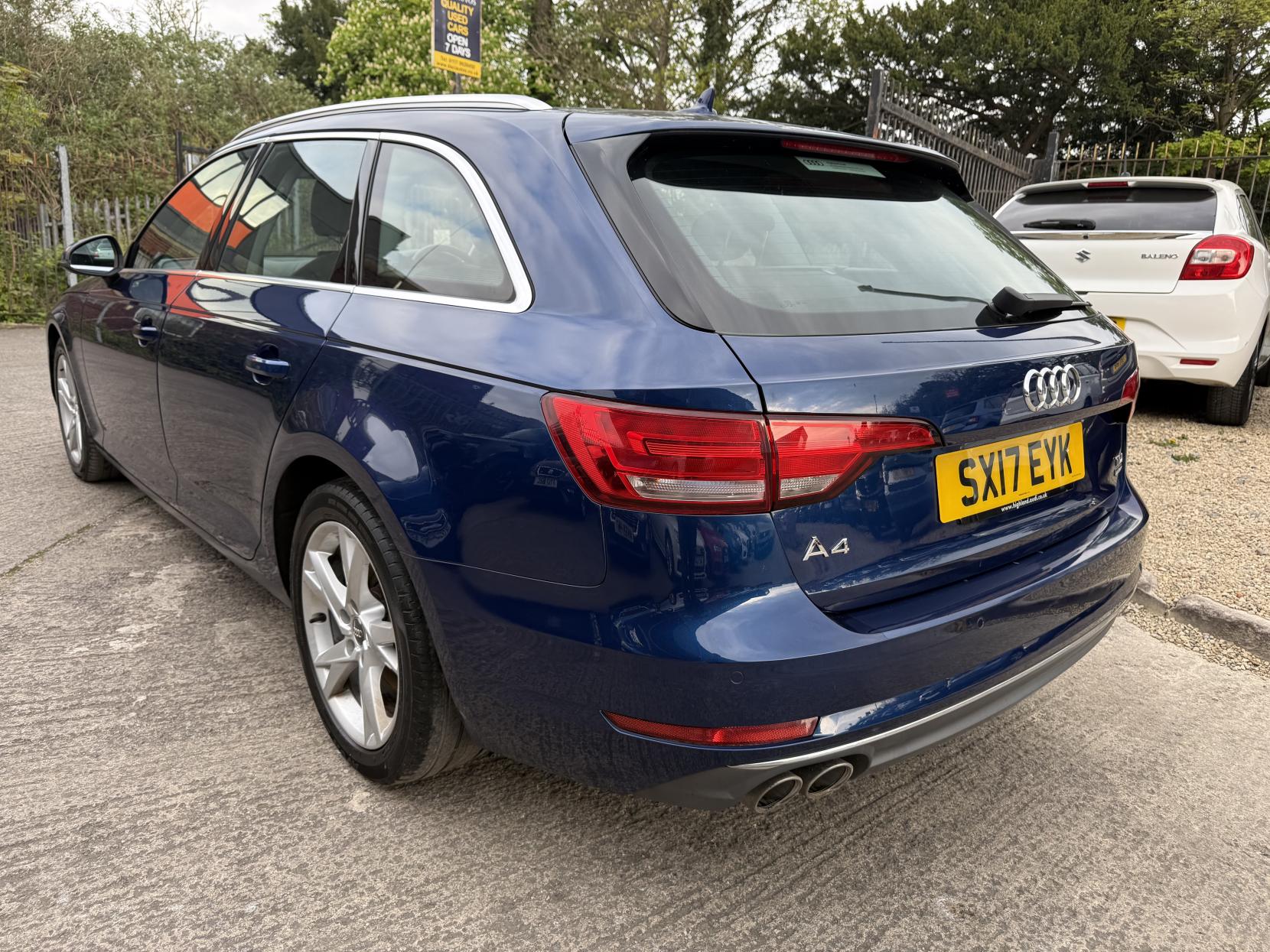 Audi A4 Avant 2.0 TDI ultra Sport Estate 5dr Diesel S Tronic Euro 6 (s/s) (190 ps)