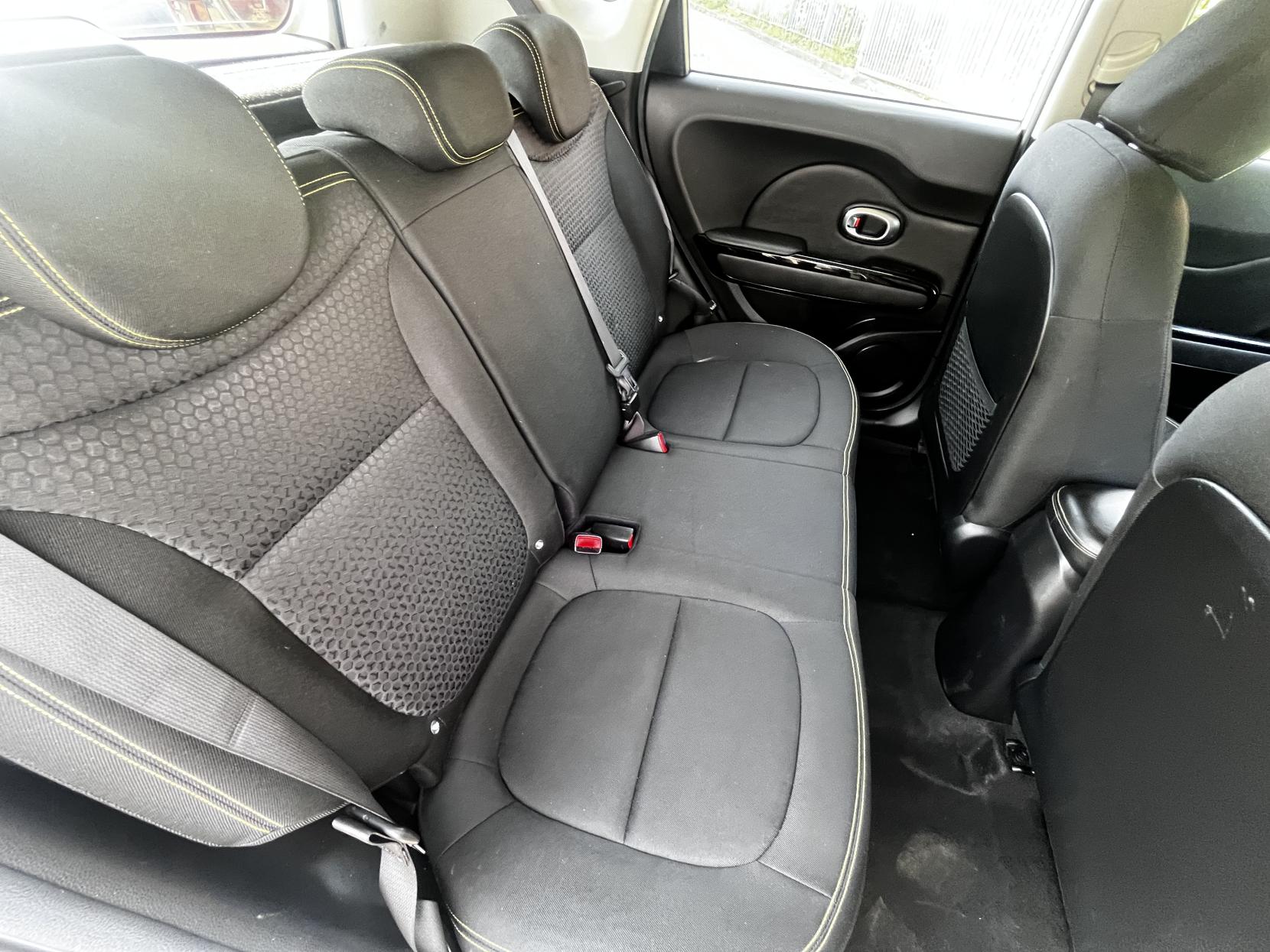 Kia Soul 1.6 GDi Connect SUV 5dr Petrol Manual Euro 6 (130 bhp)