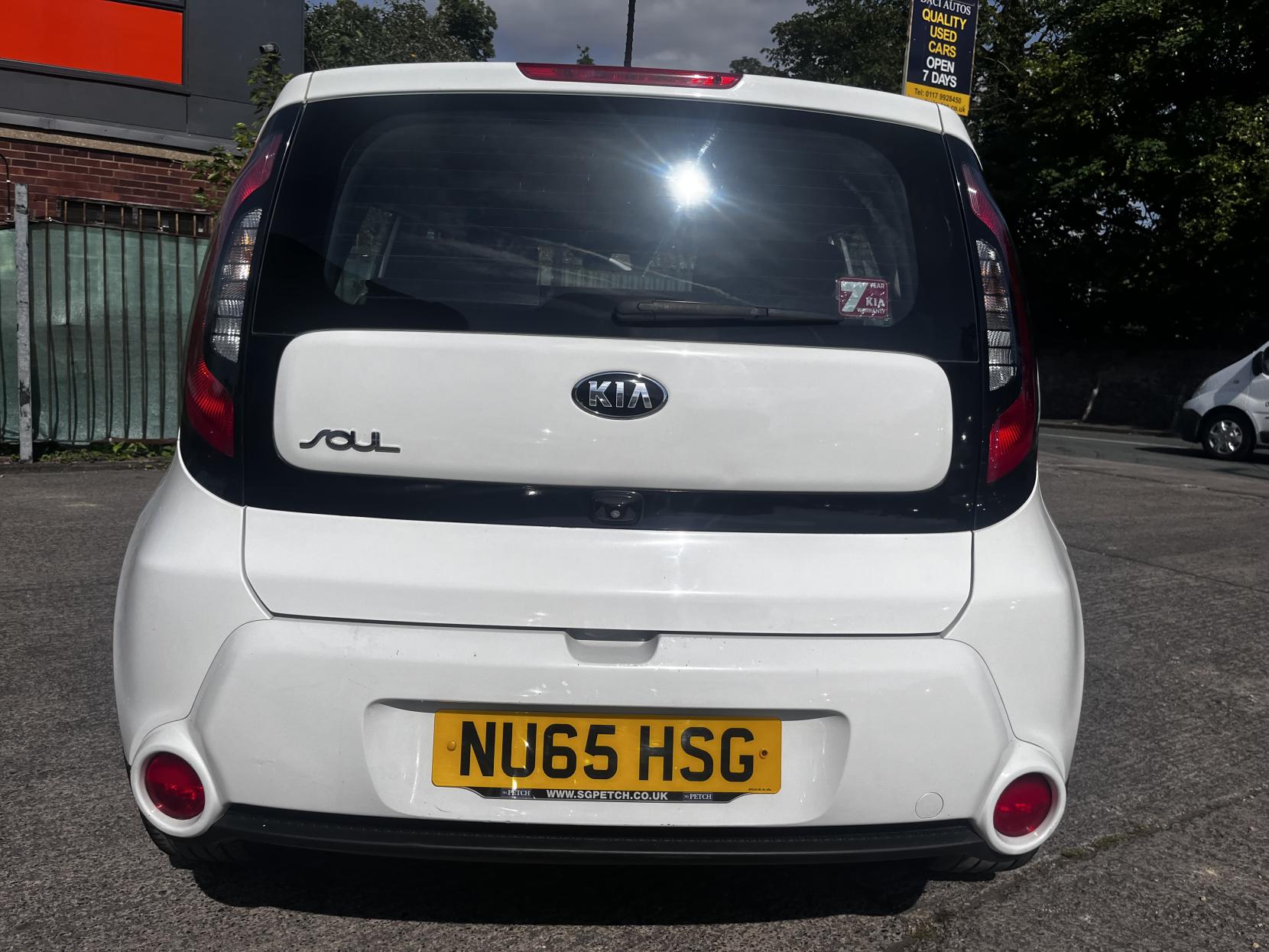Kia Soul 1.6 GDi Connect SUV 5dr Petrol Manual Euro 6 (130 bhp)