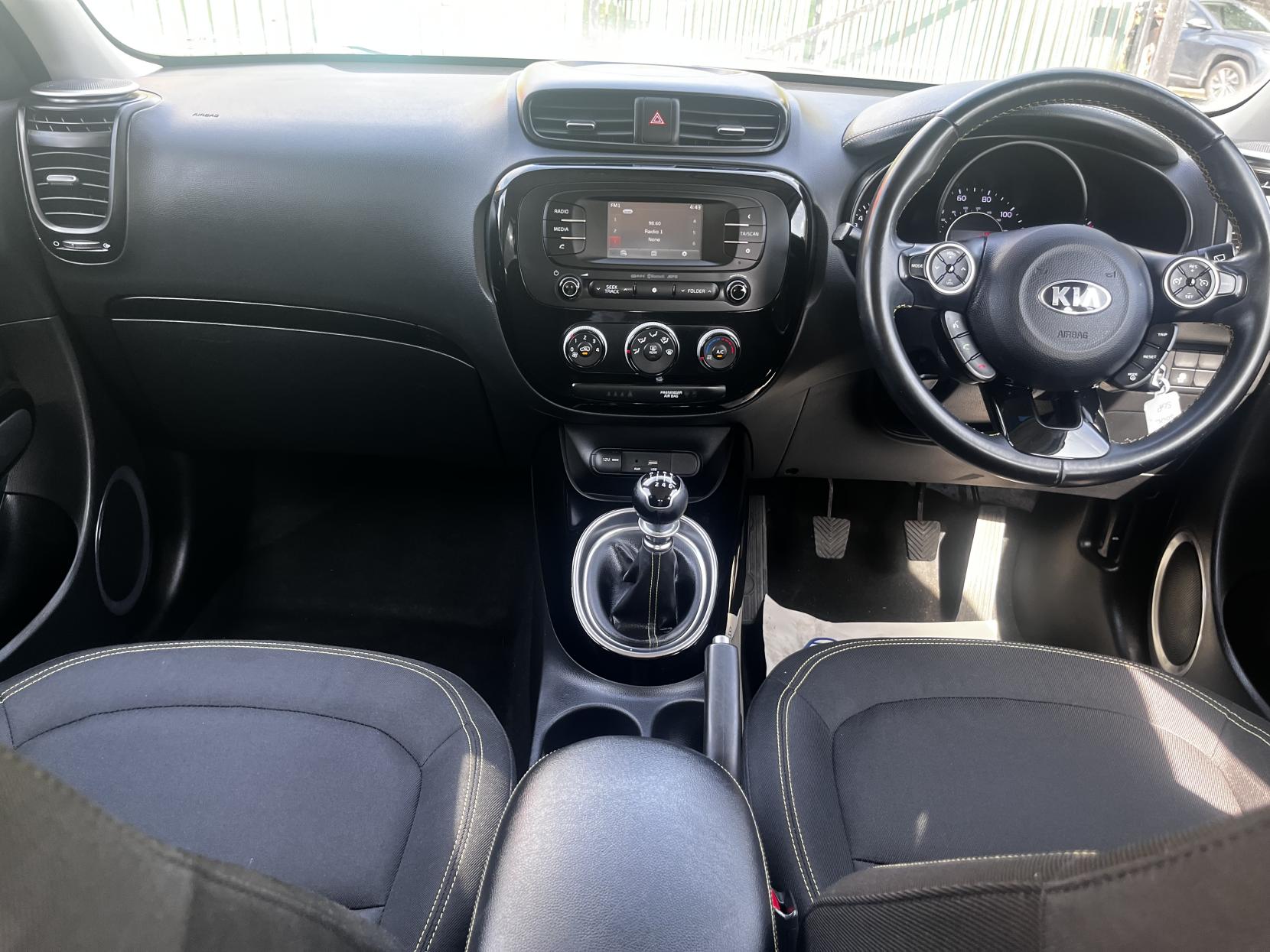 Kia Soul 1.6 GDi Connect SUV 5dr Petrol Manual Euro 6 (130 bhp)