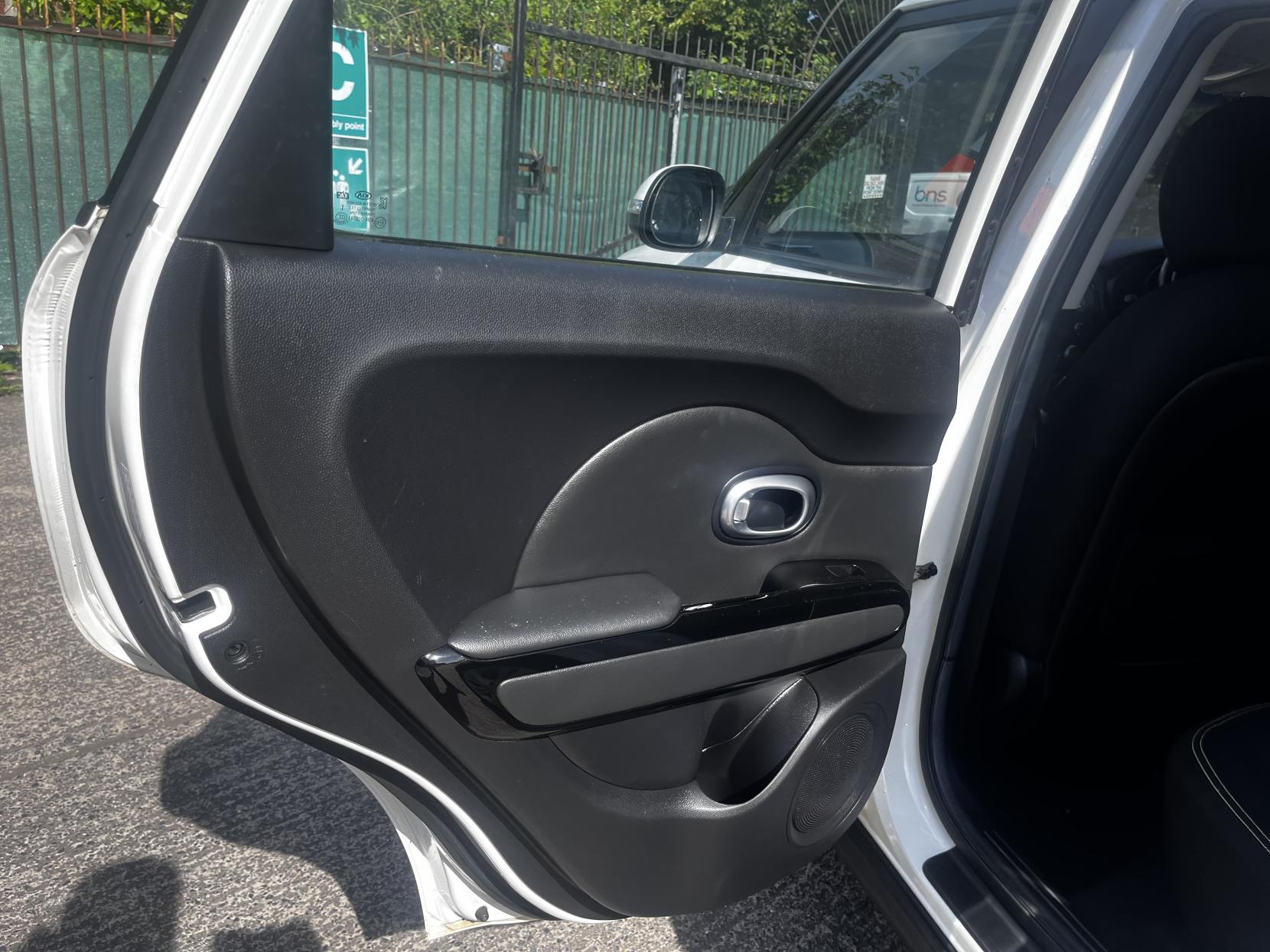 Kia Soul 1.6 GDi Connect SUV 5dr Petrol Manual Euro 6 (130 bhp)