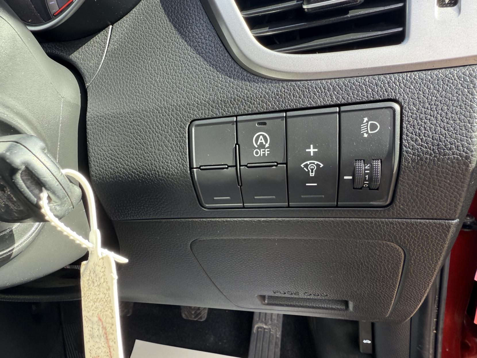 Hyundai i30 1.4 Blue Drive SE Nav Hatchback 5dr Petrol Manual Euro 6 (s/s) (100 ps)