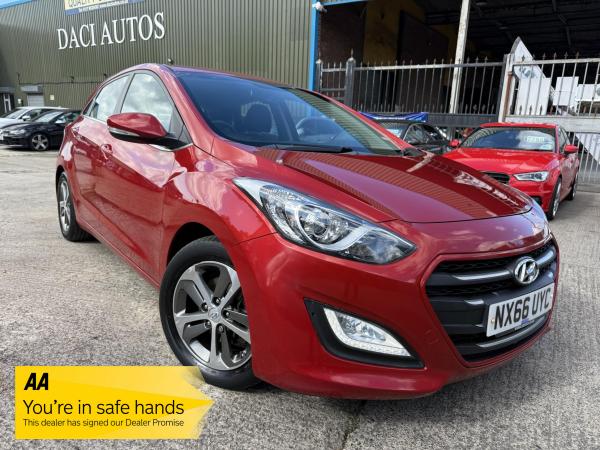 Hyundai i30 1.4 Blue Drive SE Nav Hatchback 5dr Petrol Manual Euro 6 (s/s) (100 ps)