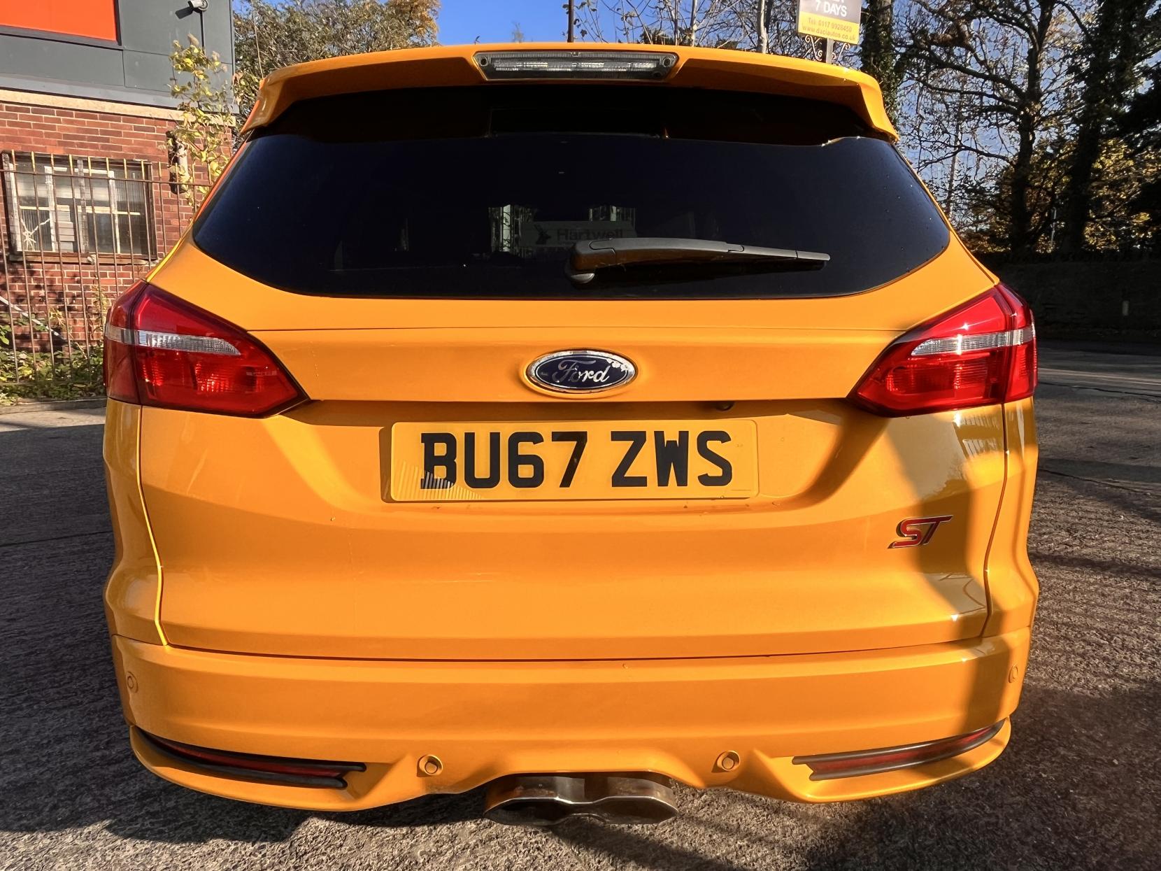 Ford Focus 2.0T EcoBoost ST-3 Estate 5dr Petrol Manual Euro 6 (s/s) (250 ps)