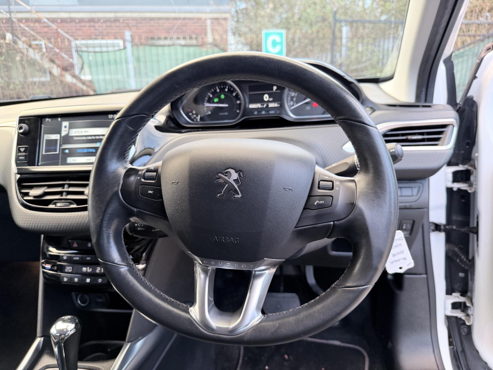 Peugeot 2008 1.6 VTi Allure SUV 5dr Petrol Auto Euro 5 (120 ps)