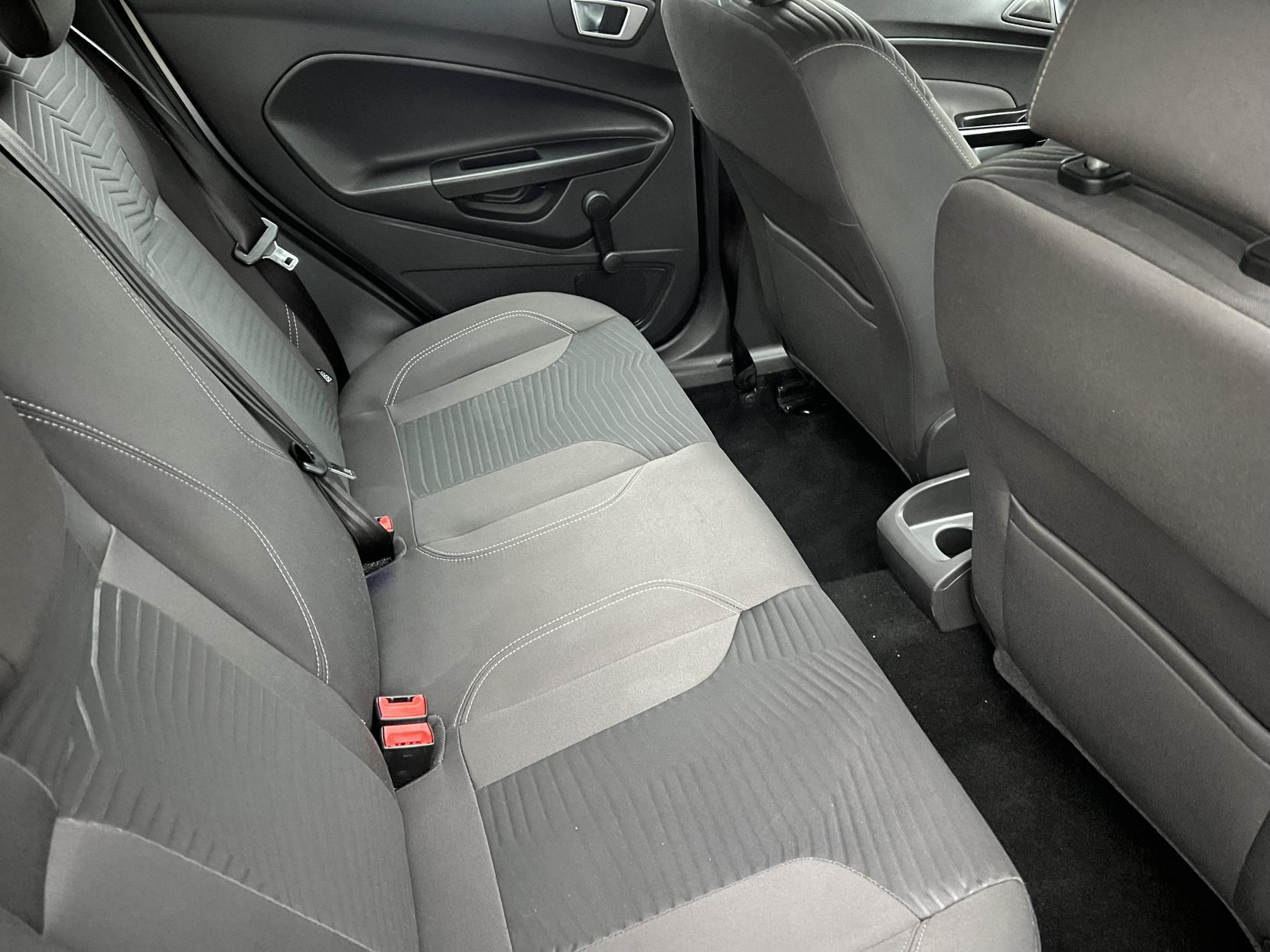 Ford Fiesta 1.25 Zetec Hatchback 5dr Petrol Manual Euro 6 (82 ps)