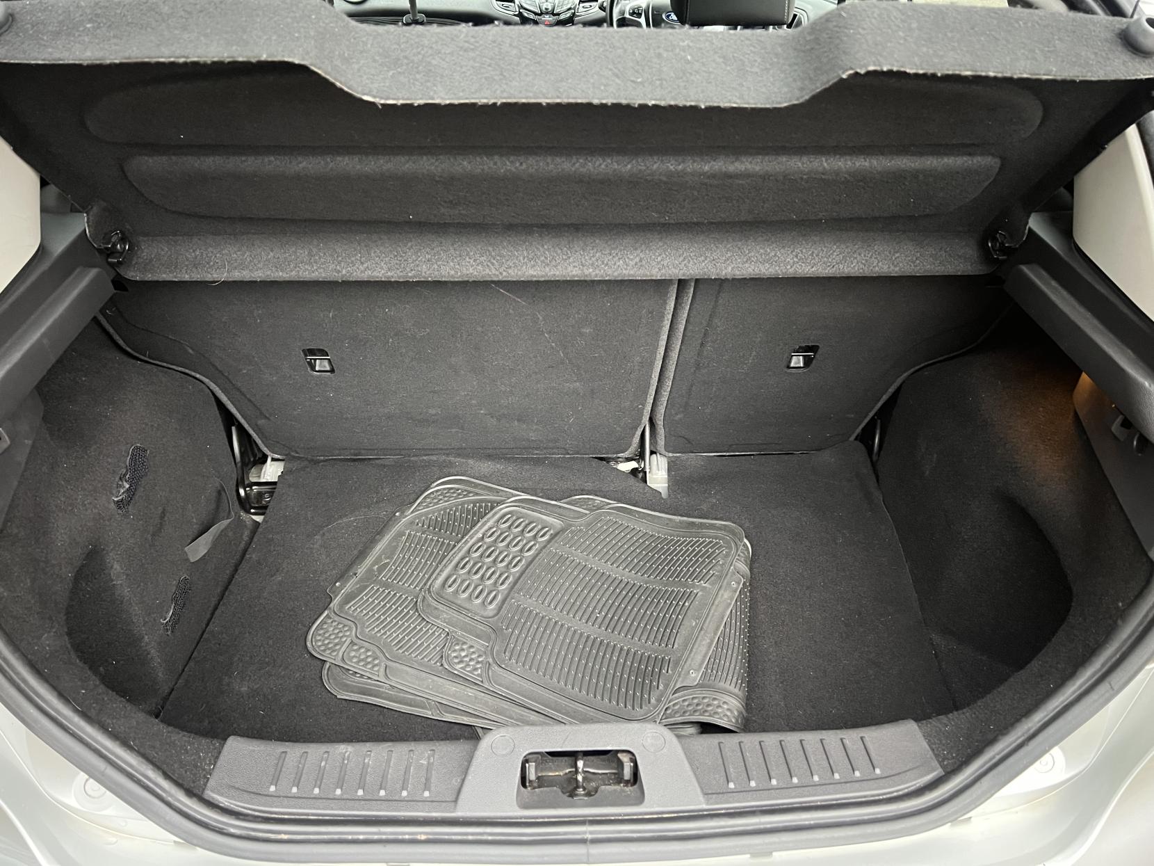 Ford Fiesta 1.25 Zetec Hatchback 5dr Petrol Manual Euro 6 (82 ps)