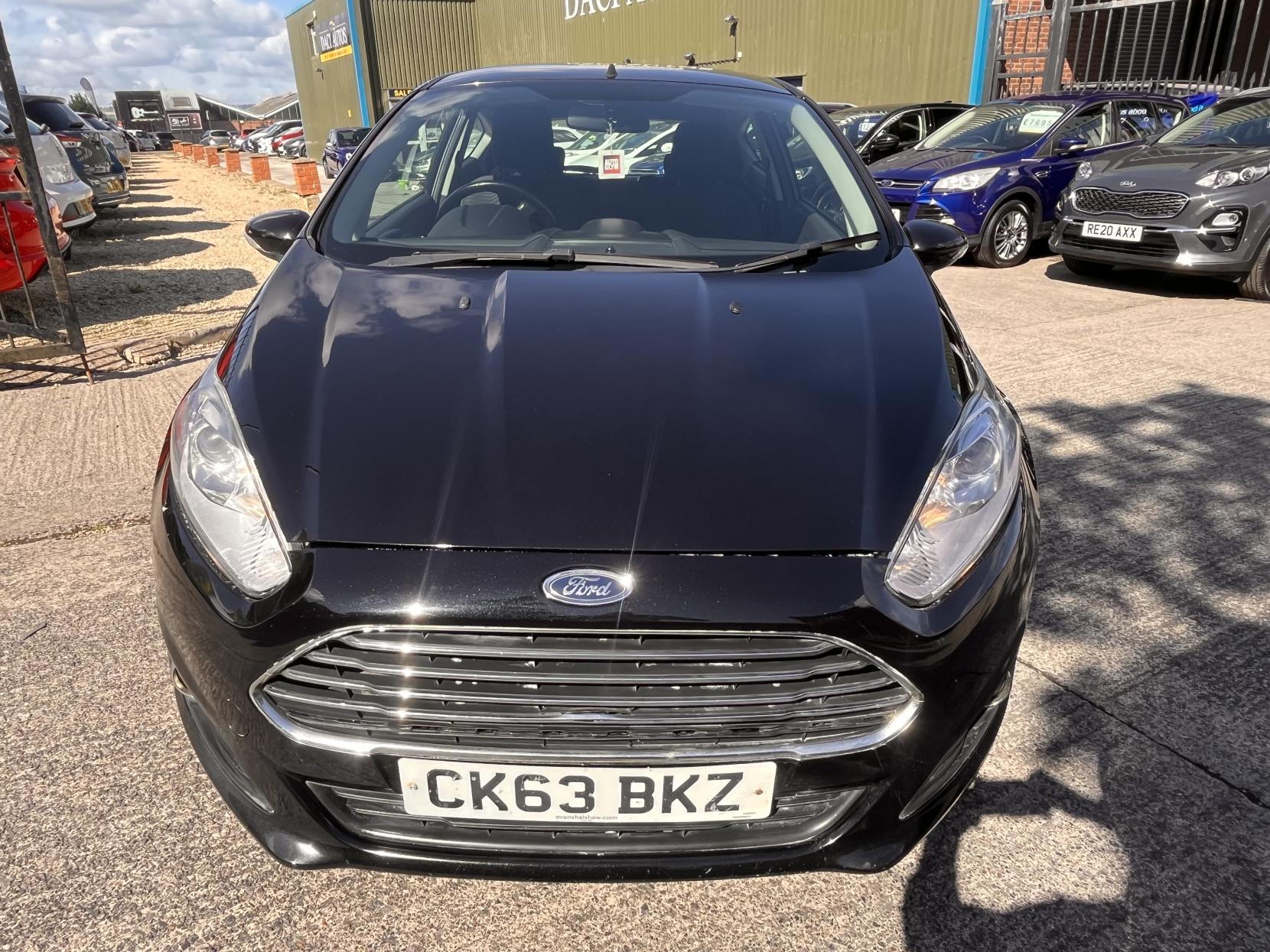 Ford Fiesta 1.25 Zetec Hatchback 3dr Petrol Manual Euro 5 (82 ps)