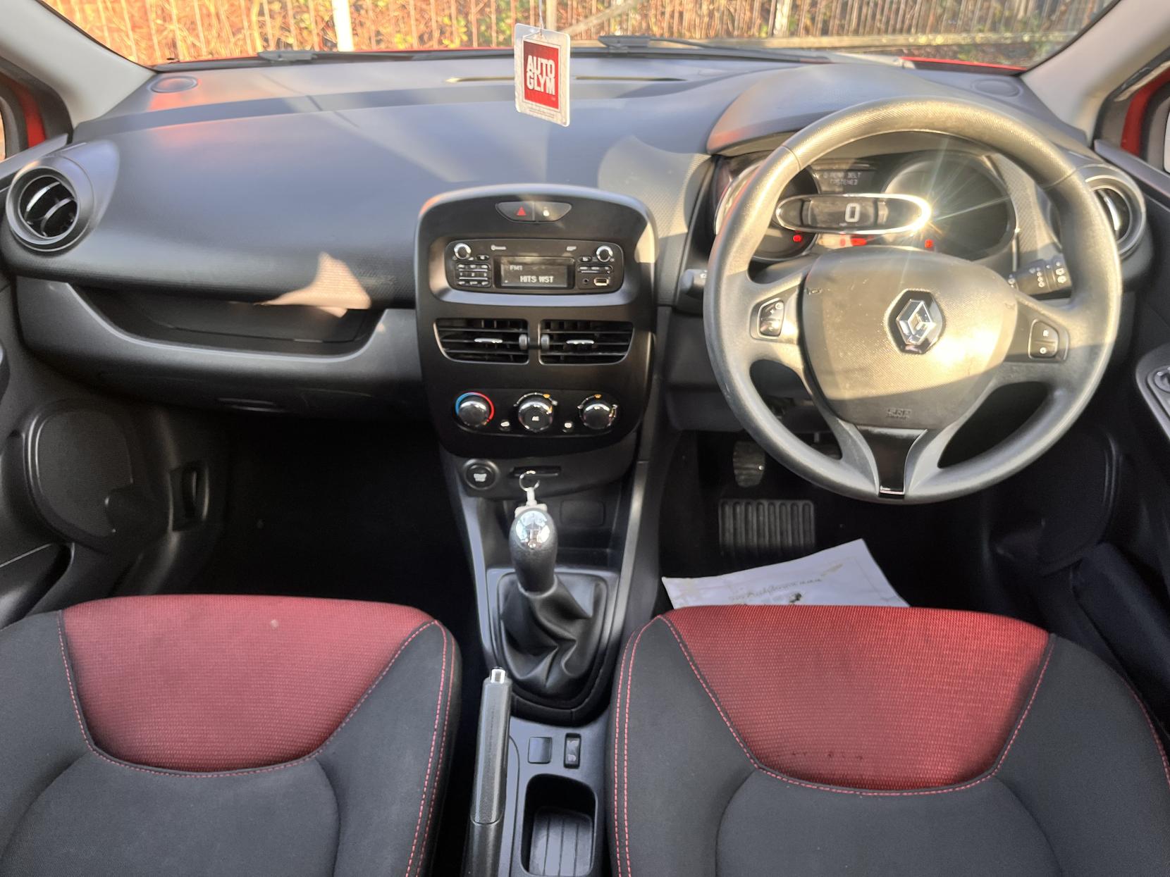 Renault Clio 0.9 TCe ECO Expression + Hatchback 5dr Petrol Manual Euro 5 (s/s) (90 ps)